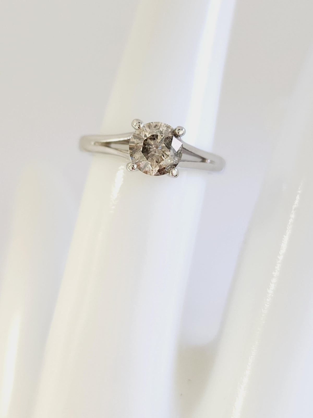 TRADE PRICING, IGI 1.01 Carat Natural Round Diamond Ring 14 Karat White Gold