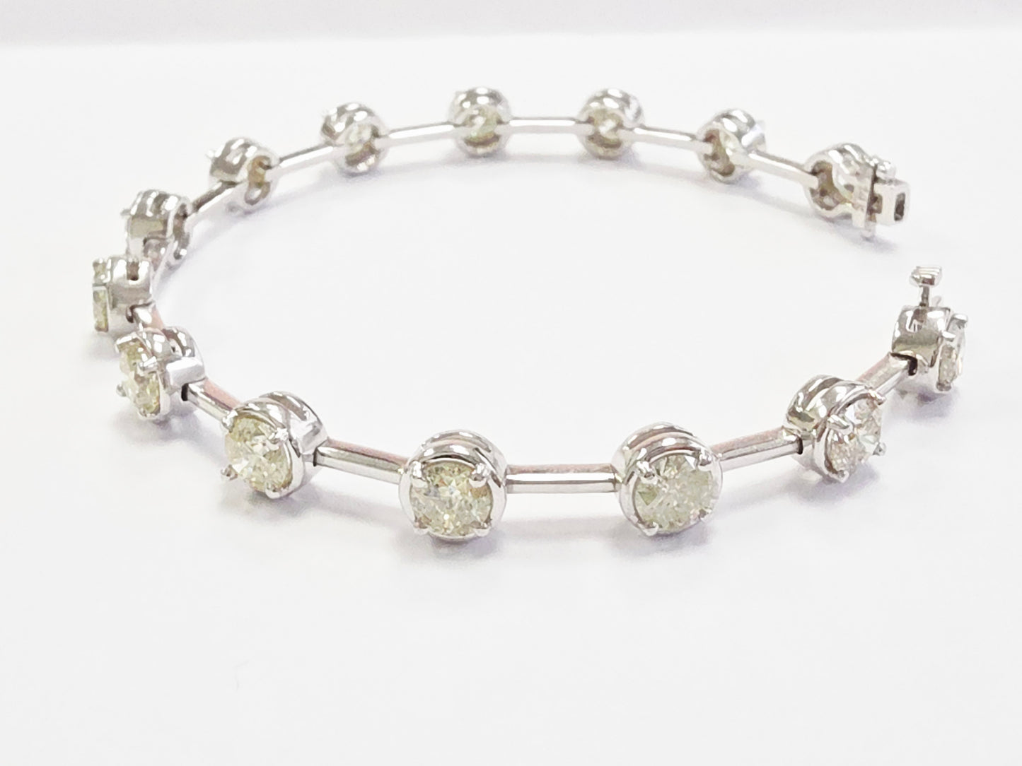 7.25 Carat Natural Diamond Bar Bracelet 14 Karat White Gold