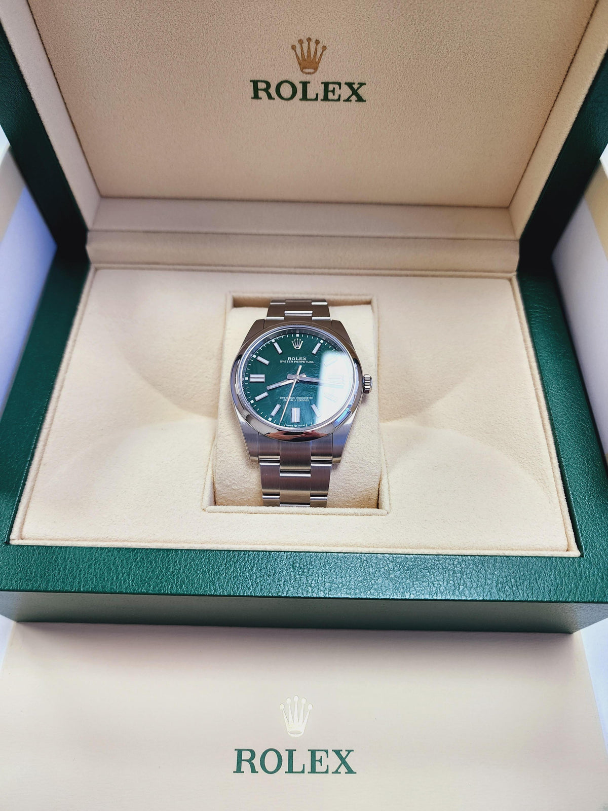 Rolex Oyster Perpetual 41 Oystersteel Green Dial