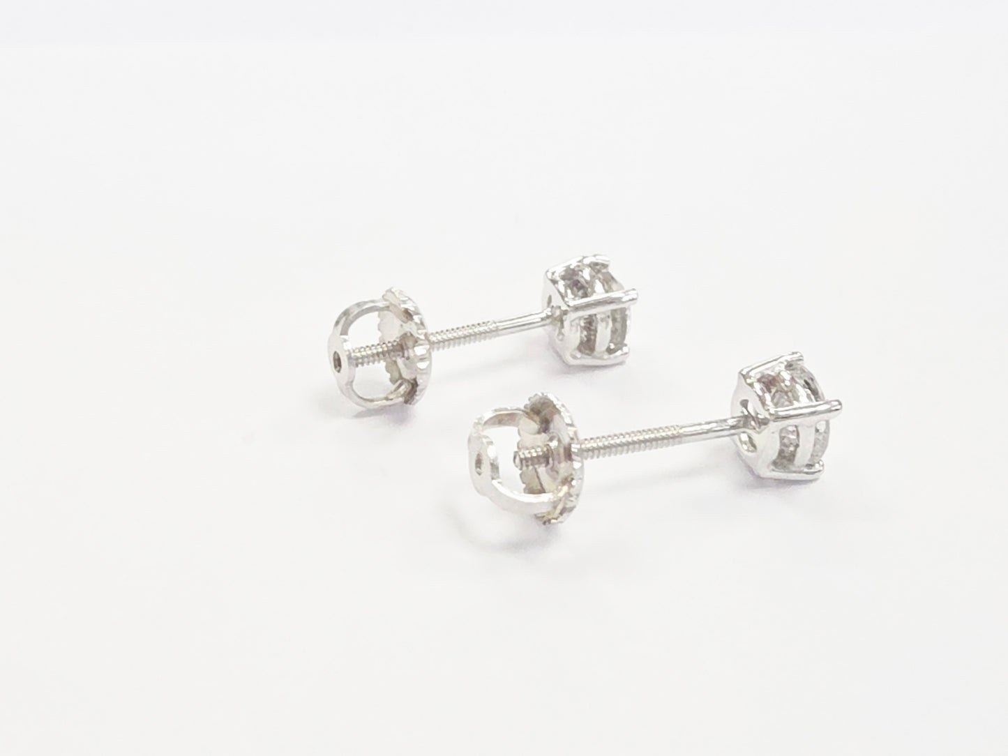 0.73 Carats Natural Diamond Round Shape Studs 14 Karat White Gold
