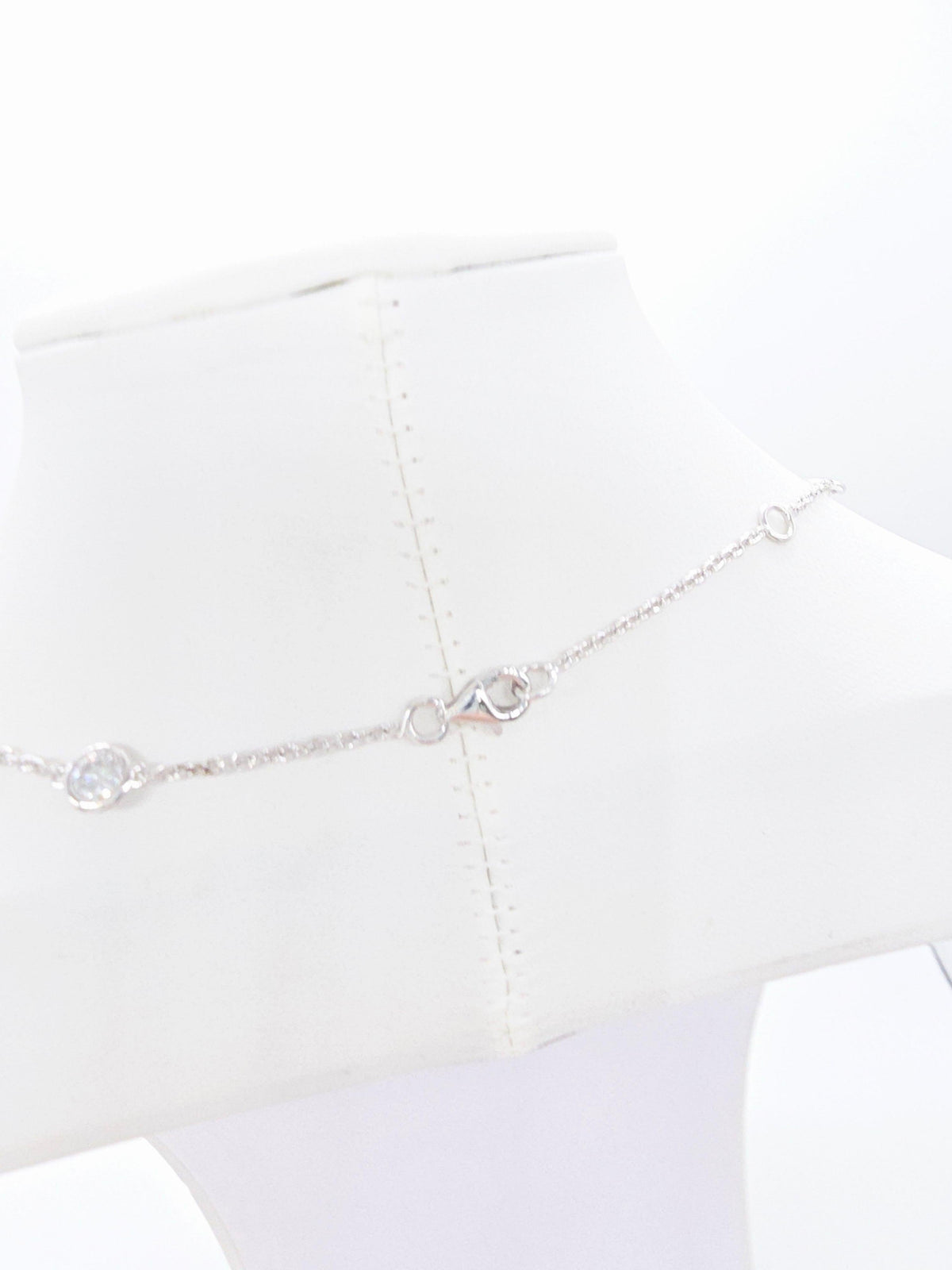 PRICE TO SELL- NO OFFER, 2.76 ct Natural Diamonds, 14K White Station Necklace