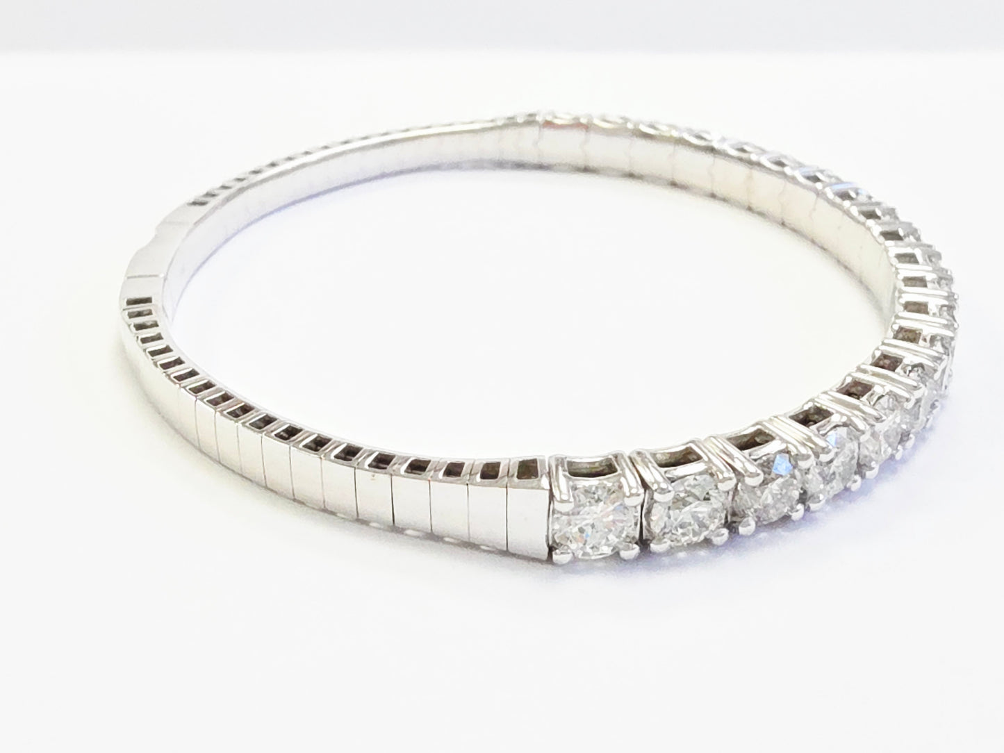 6.65 Carat Natural Diamond Flexible Bangle White Gold 14 Karat
