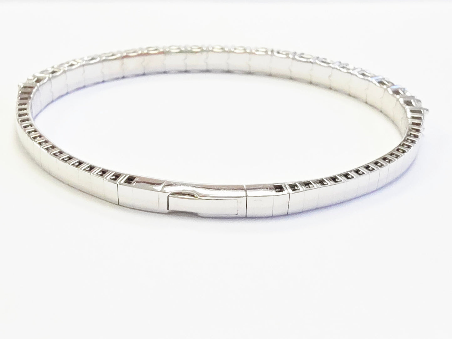 6.65 Carat Natural Diamond Flexible Bangle White Gold 14 Karat