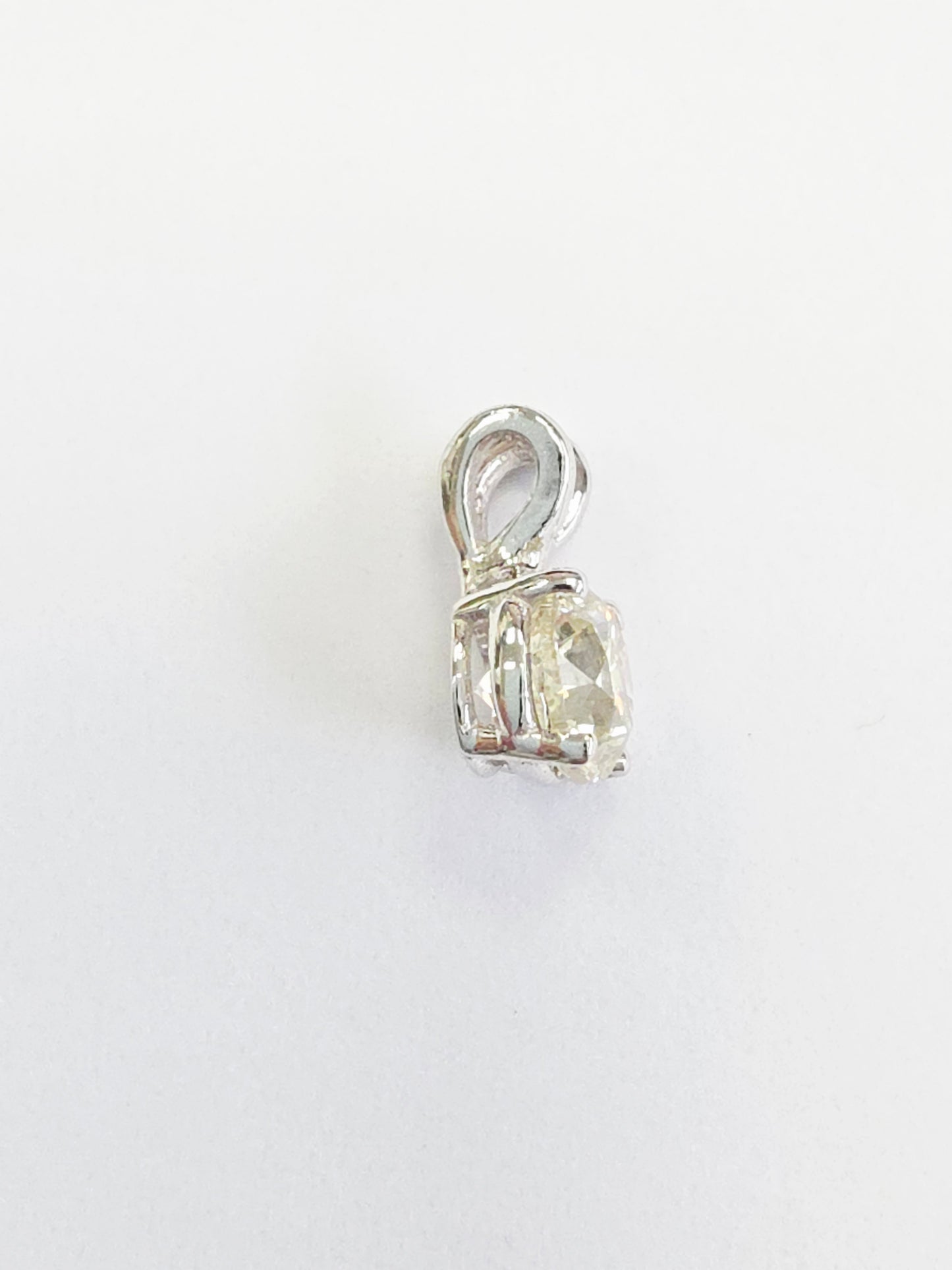 0.85 Carat Round Brilliant Cut Diamond Pendant in 14K White Gold