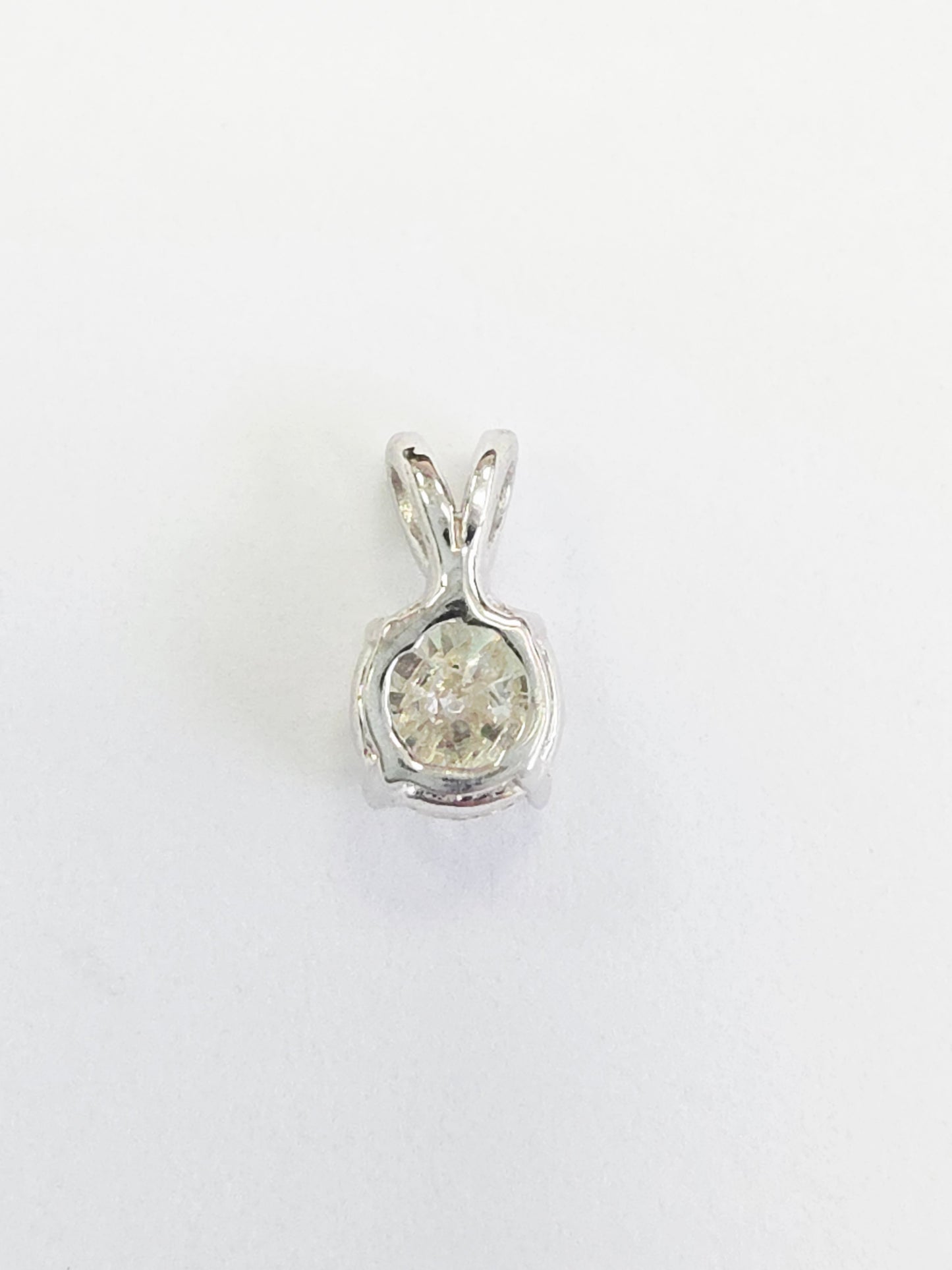 0.85 Carat Round Brilliant Cut Diamond Pendant in 14K White Gold