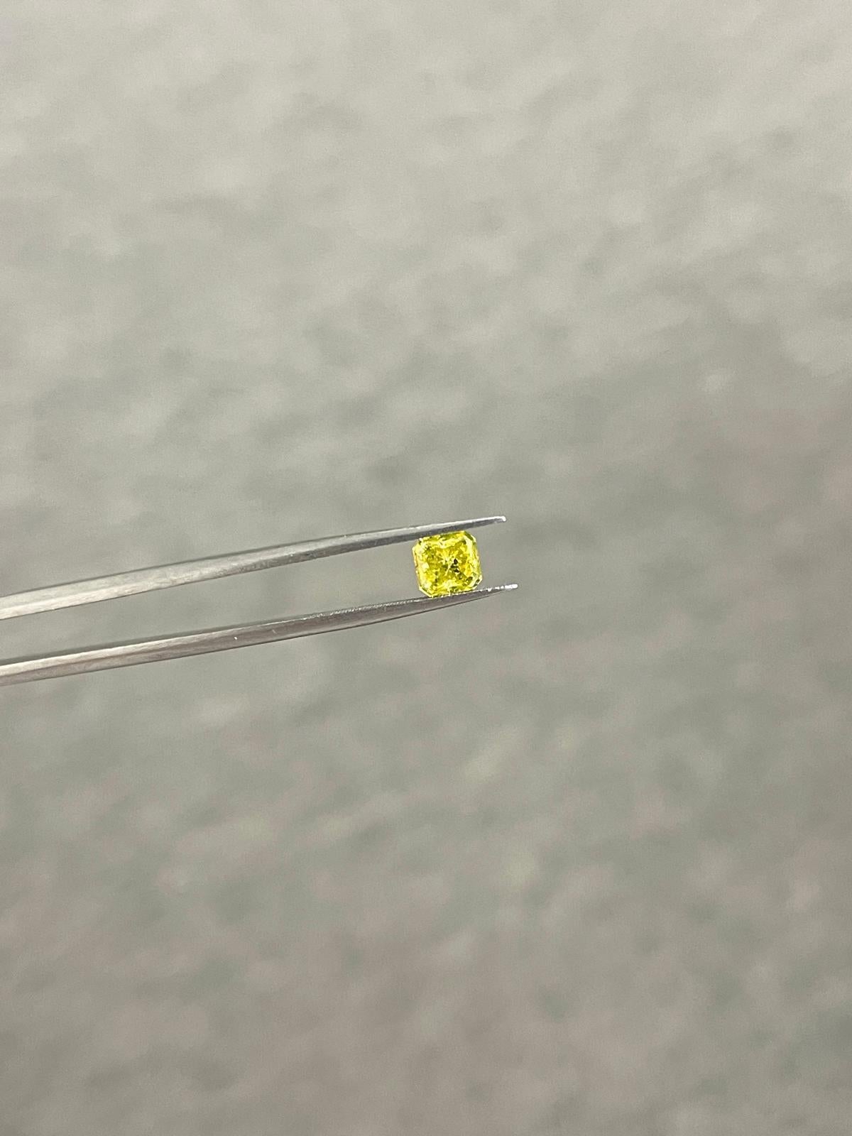 ONE-DAY CLOSEOUT SALE, 0.78 Carat Fancy Vivid Yellow Radiant Loose Diamond