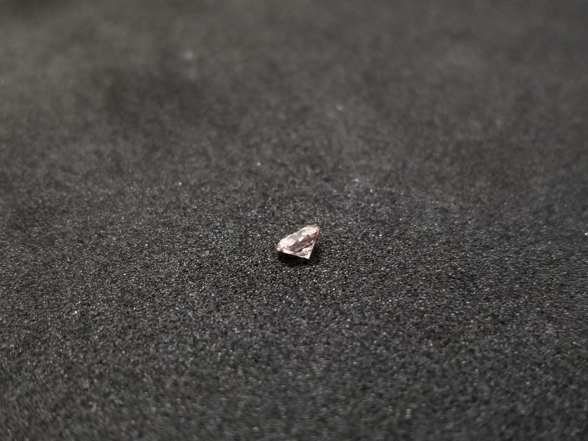 MARKDOWN IGI, 0.18 Carat Natural Fancy Light Pinkish Brown Round Shape Diamond