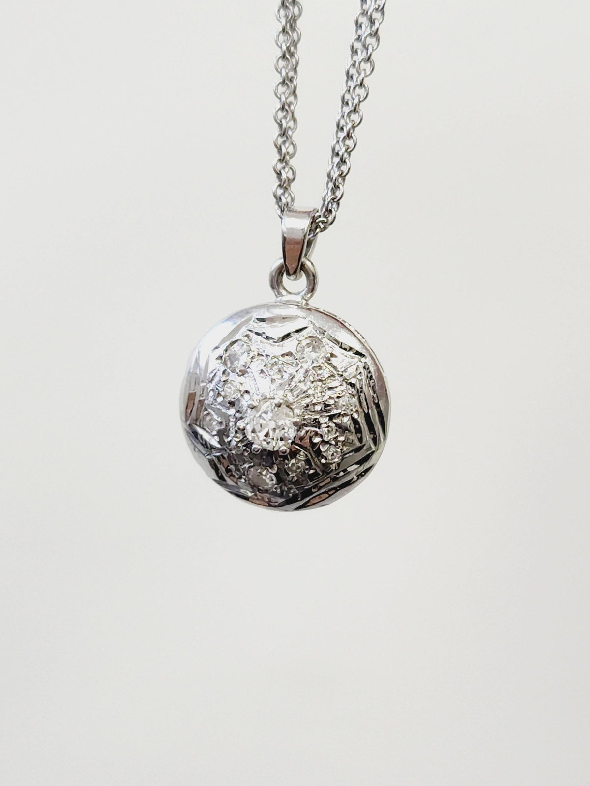MANUFACTURER PRICING, 0.50 Carat Round Shape Old Mine Cut Diamond Pendant