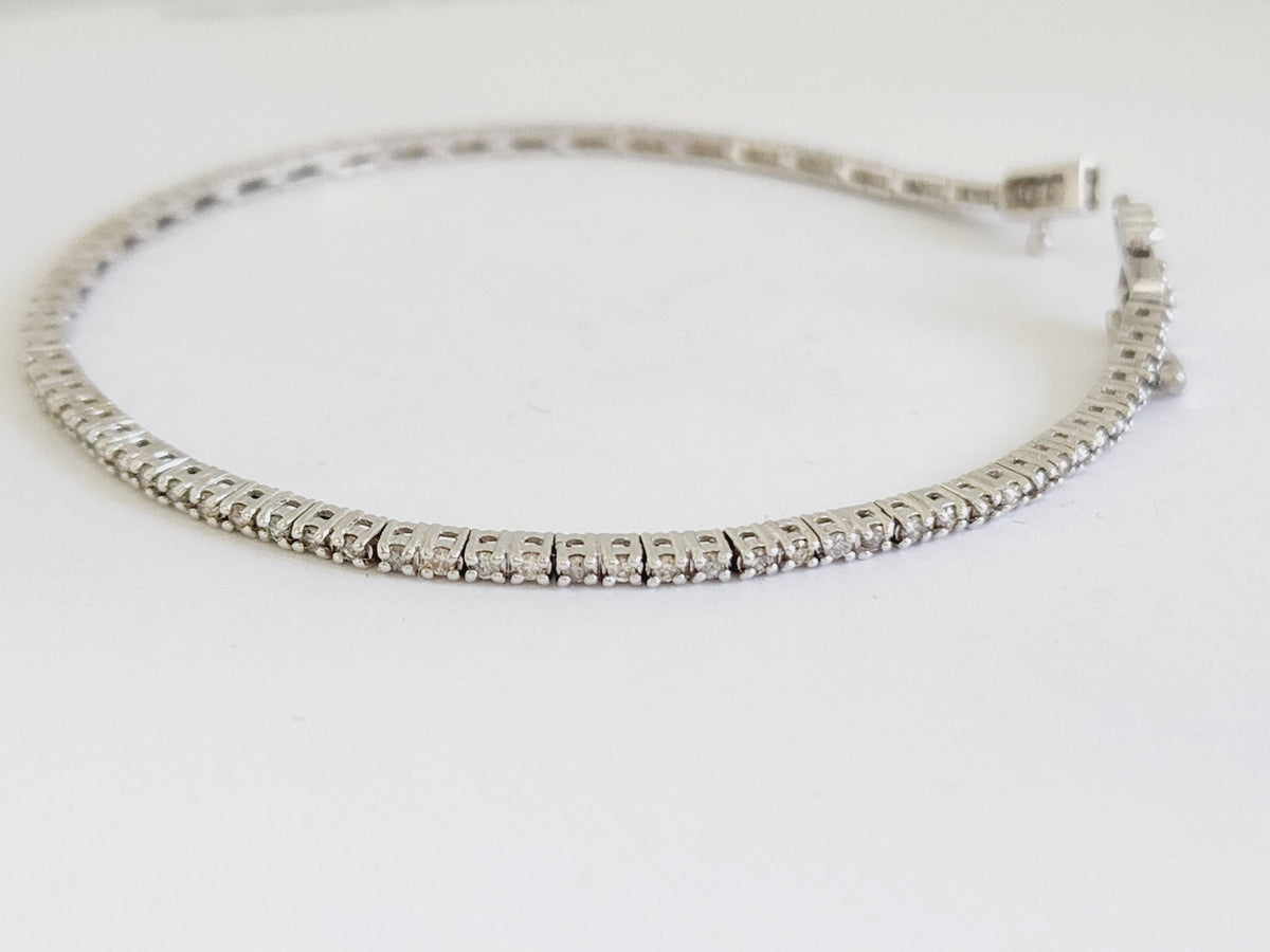 PRICED BELOW MARKET, 1.05 Cts Natural Diamond Tennis Bracelet 14K White Gold
