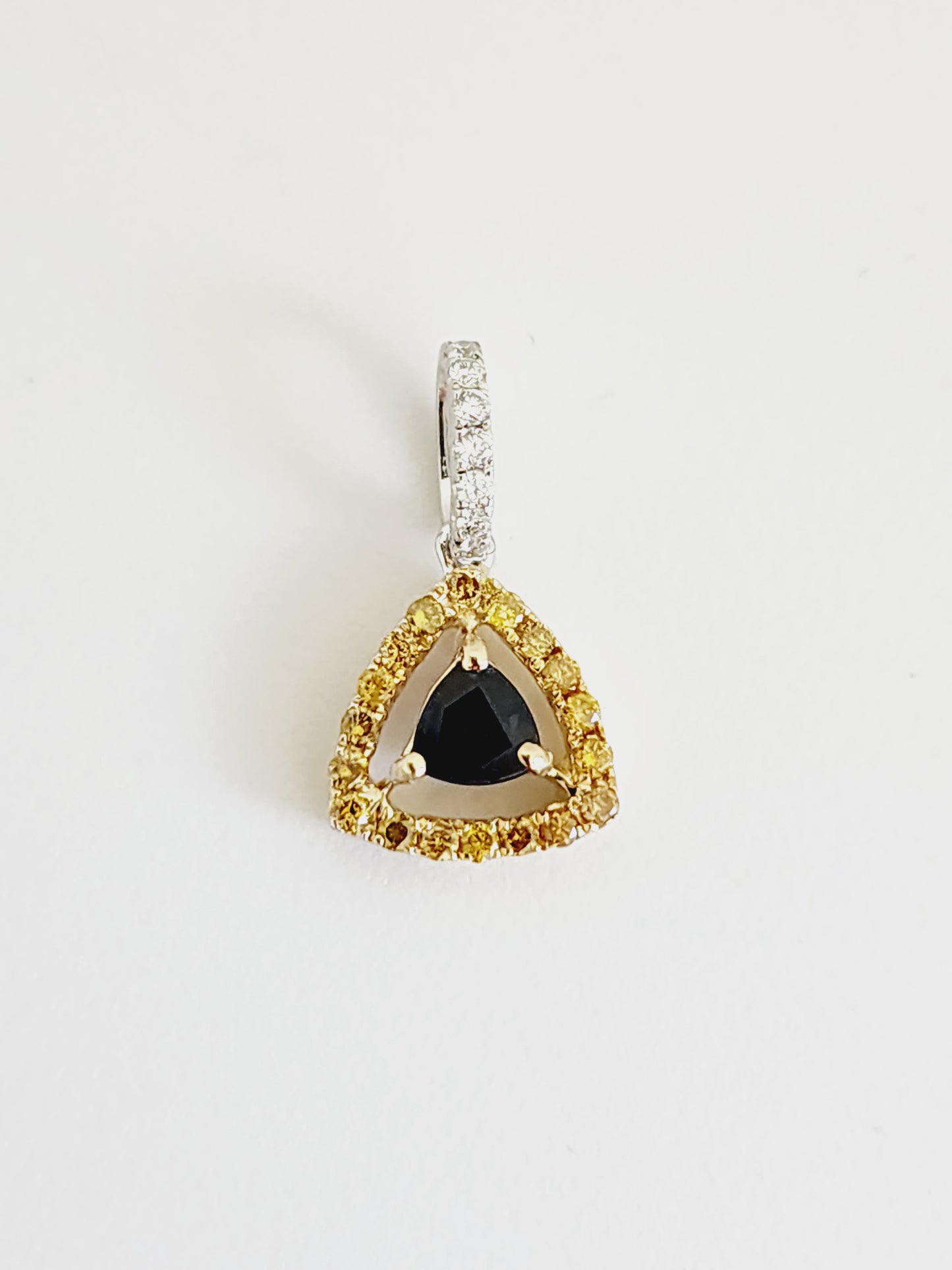 0.35 Carat Sapphire & Diamond Pendant in 18K White Gold