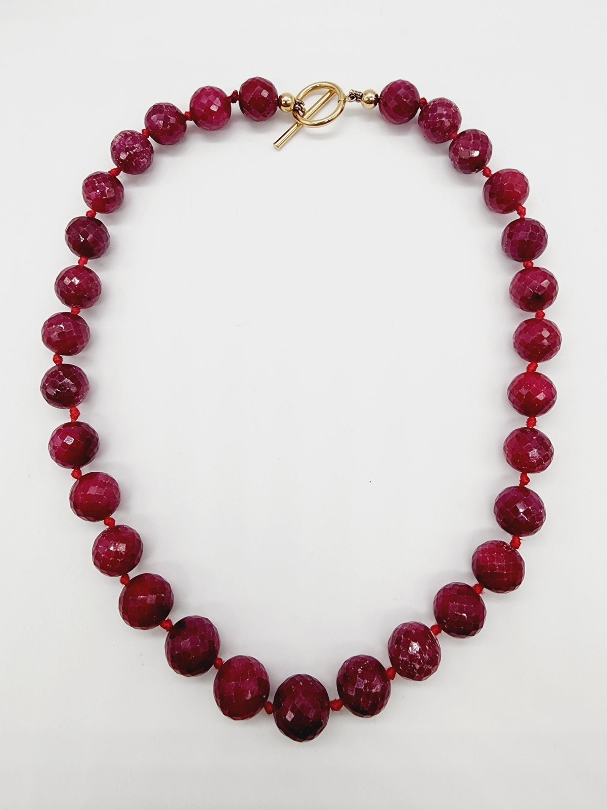 PRICED WHOLESALE, 483.60 Carat Natural Ruby Necklace 14K Yellow Gold Lock
