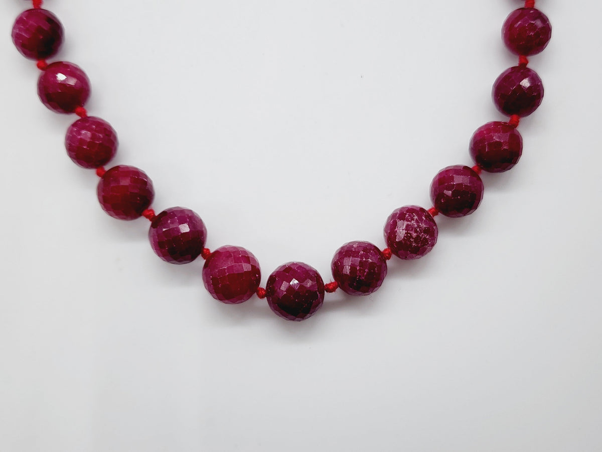 PRICED WHOLESALE, 483.60 Carat Natural Ruby Necklace 14K Yellow Gold Lock