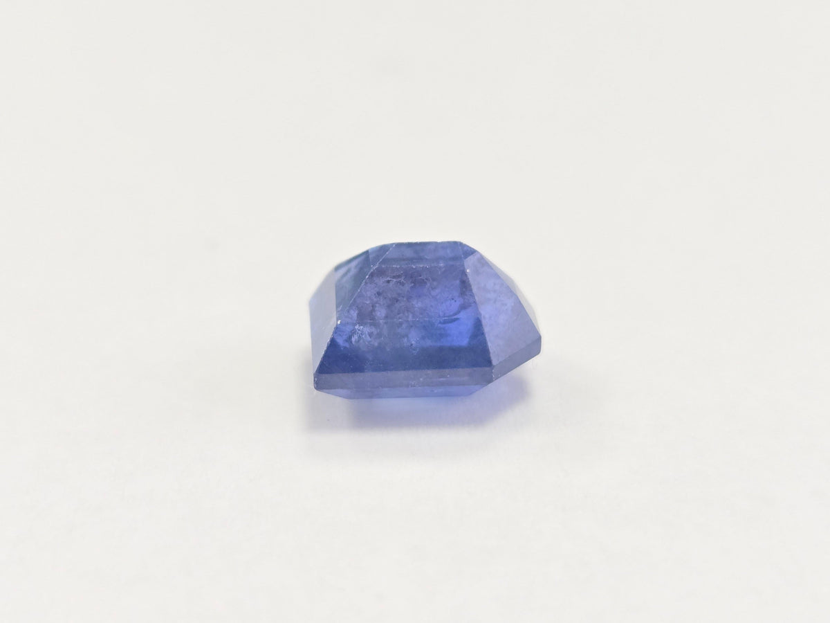 STOCK CLEARANCE GIA, 4.69 Carat Natural Sapphire Pentagonal Step Cut
