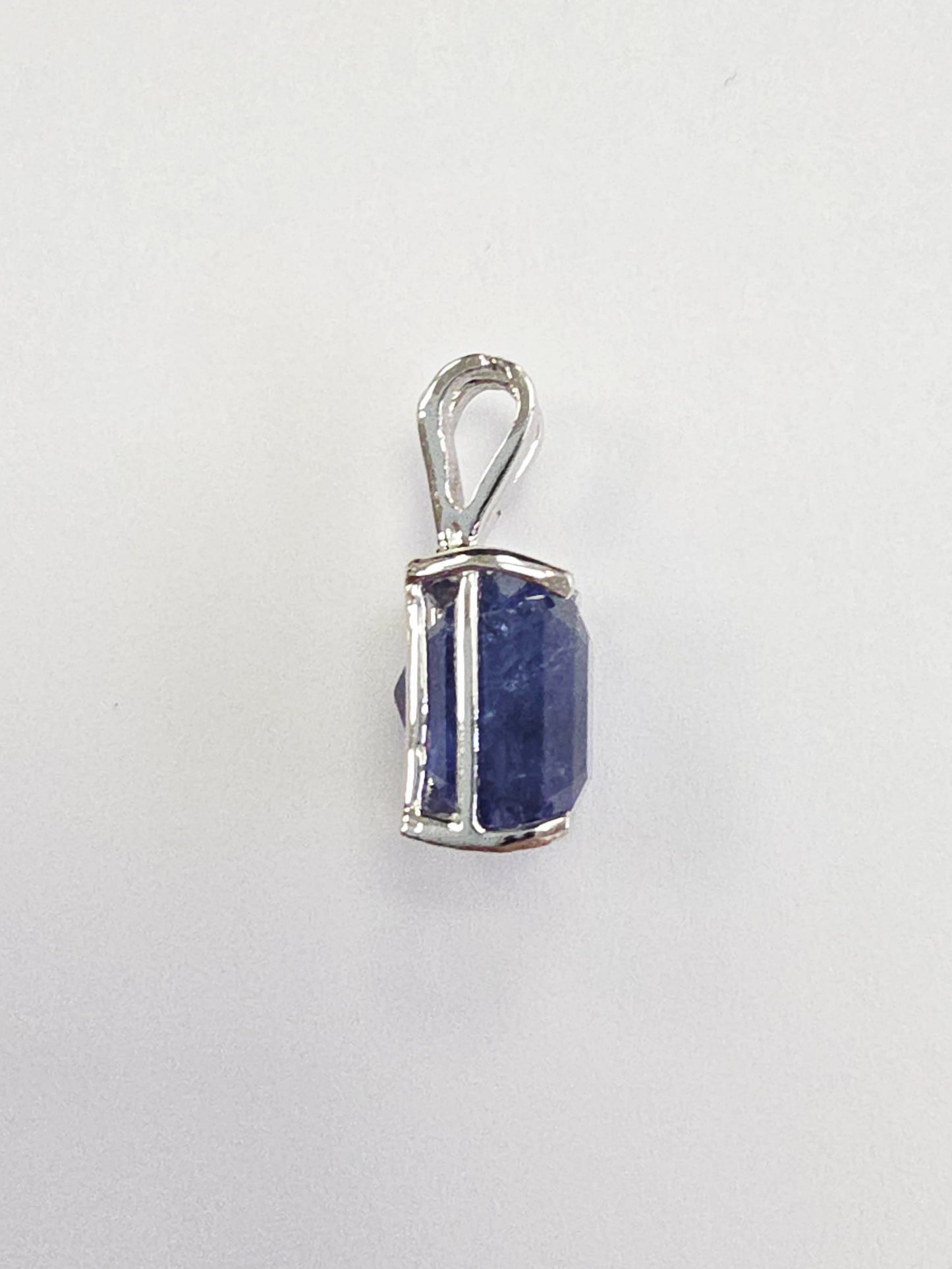 8.02 Carats Radiant Shape Natural Blue Sapphire Pendant