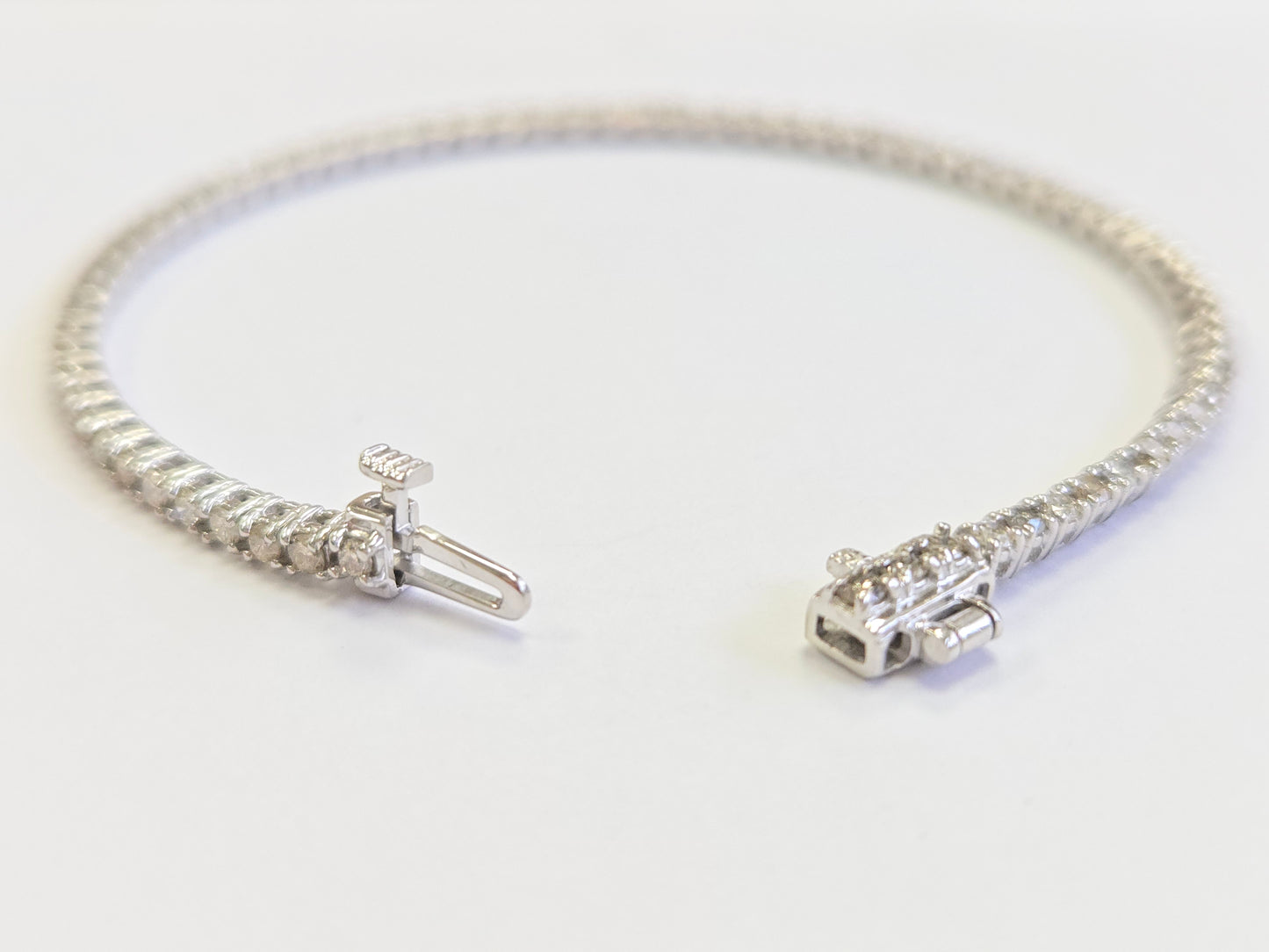 1.92 Carat Natural Diamond Tennis Bracelet 14 Karat White Gold