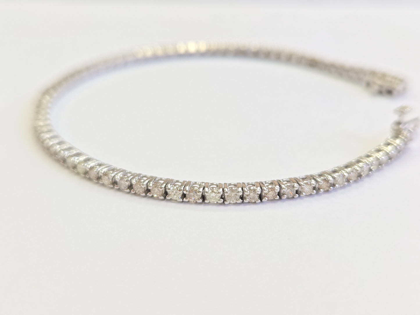 1.92 Carat Natural Diamond Tennis Bracelet 14 Karat White Gold