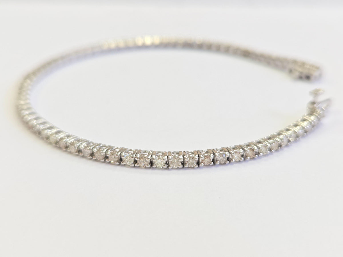 CLEARANCE, 1.92ct Diamond Tennis Bracelet in 14k White Gold
