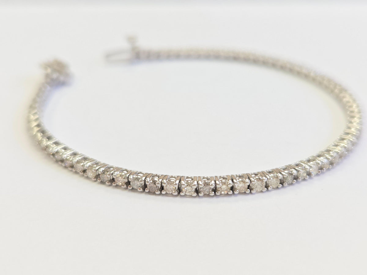 CLEARANCE, 1.92ct Diamond Tennis Bracelet in 14k White Gold