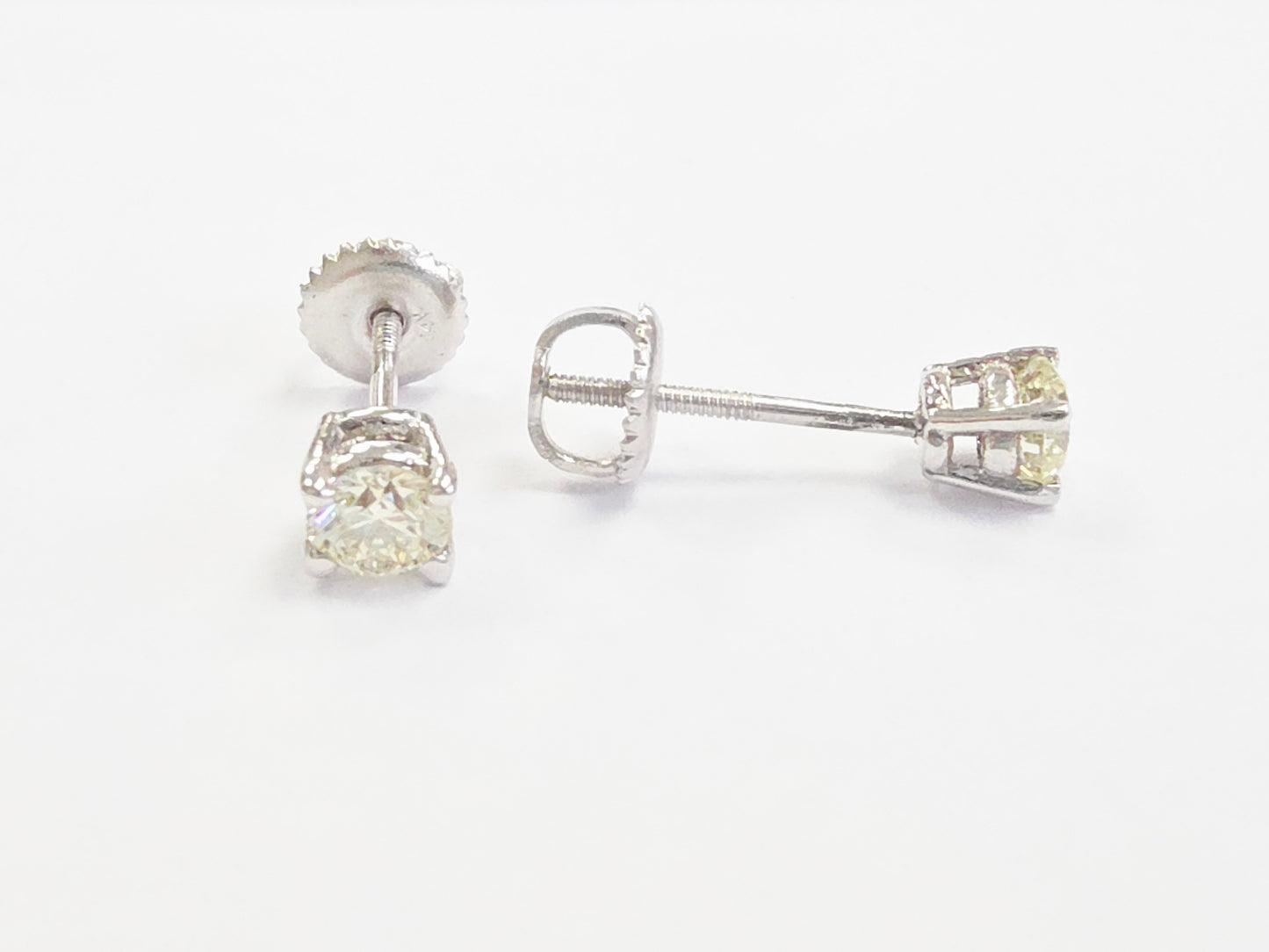 0.58 Carats Natural Diamond Round Shape Studs 14 Karat White Gold