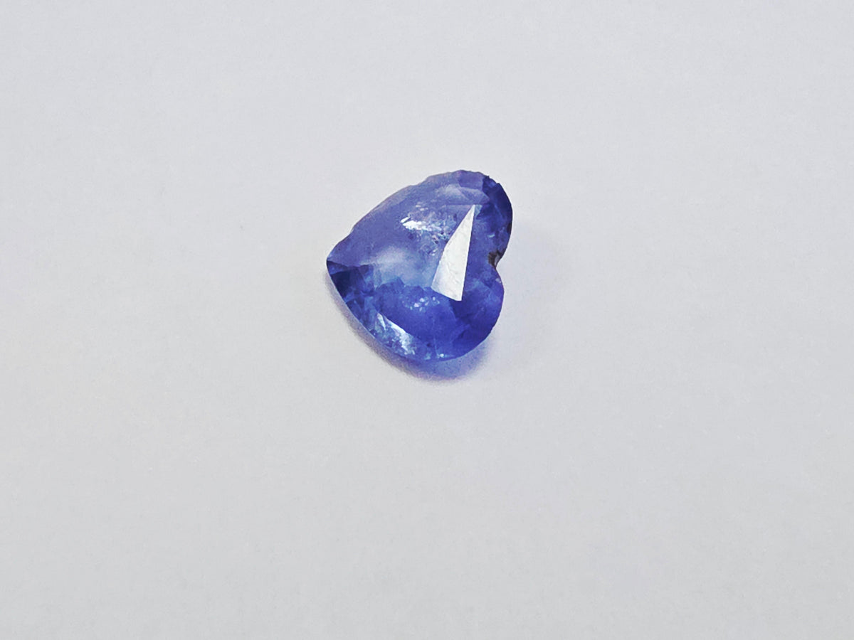 MANUFACTURER PRICING, 2 Cts Heart Shape Natural Blue Sapphire