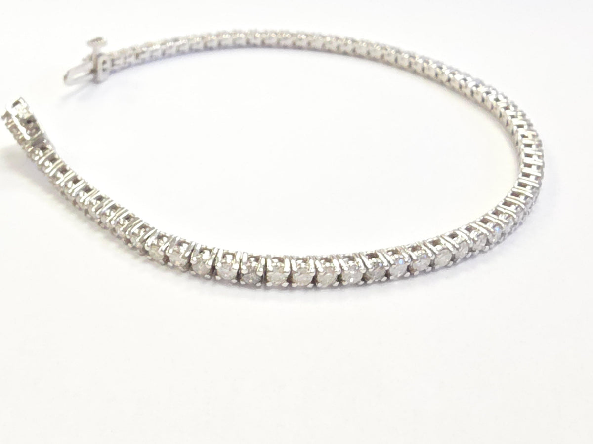 WHOLESALE VALUE, 2.26 Carat Natural Diamond Tennis Bracelet 14 Karat White Gold