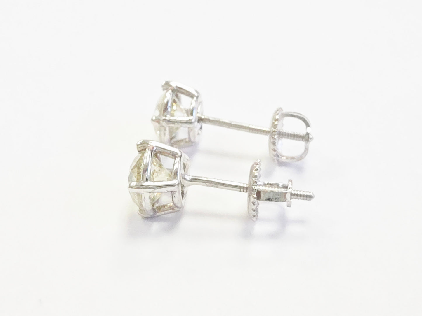 1.64 Carats Natural Diamond Round Shape Studs 14 Karat White Gold
