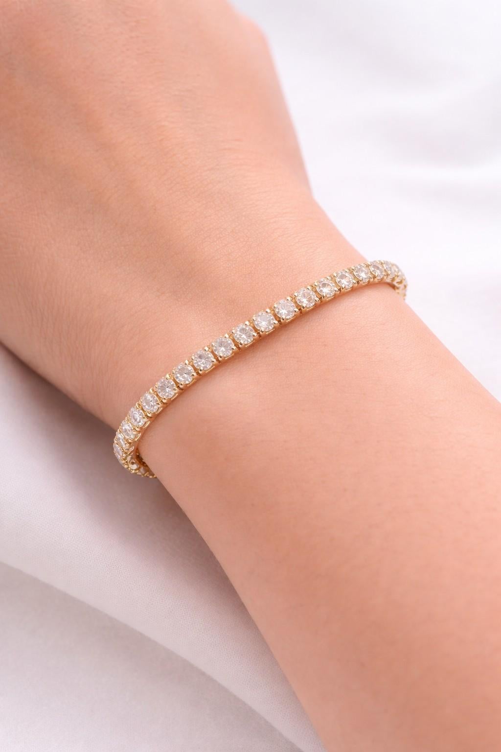 PRICED BELOW MARKET, 4.10 Cts Natural Diamond Tennis Bracelet 14K Yellow Gold