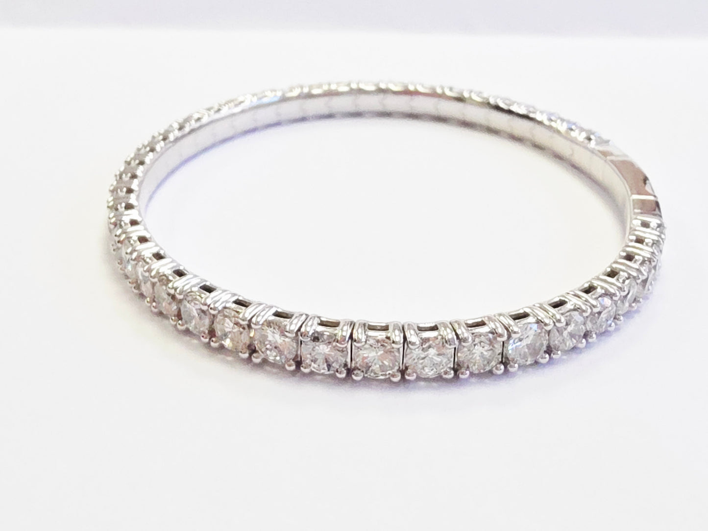 8.24 Carat Natural Diamond Flexible Bangle White Gold 14 Karat