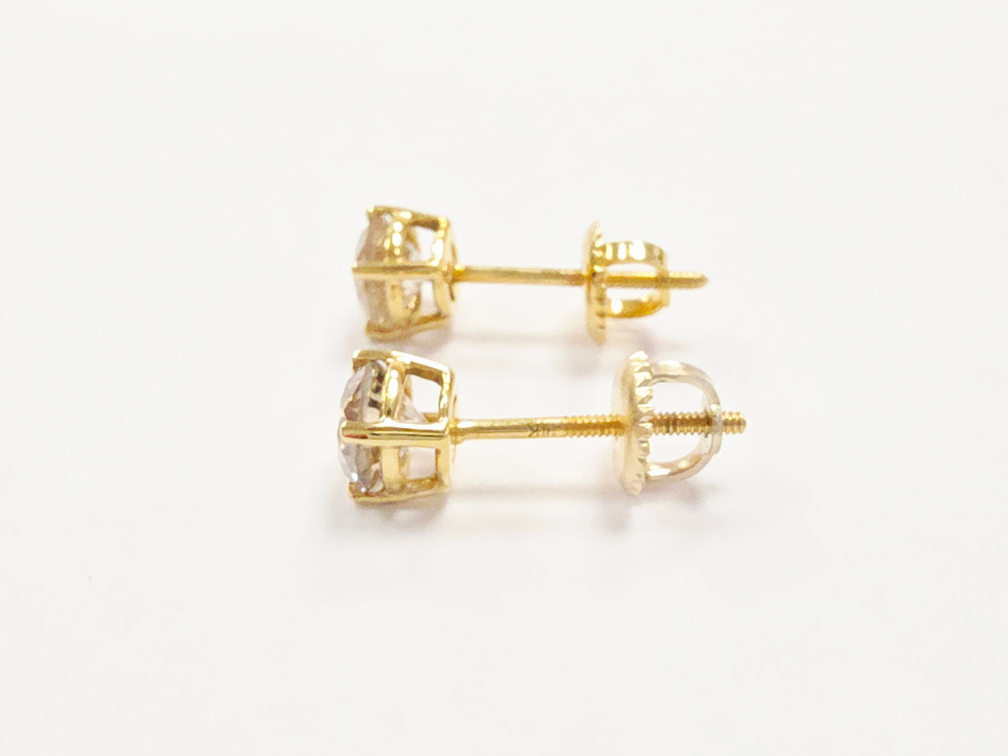 1.26 Carat Natural Round Diamond Studs Yellow Gold 14 Karat