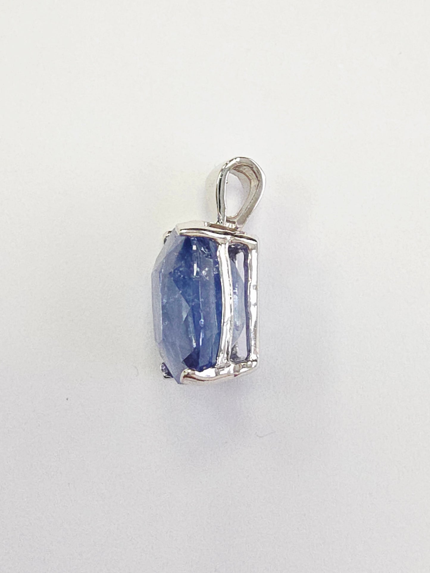 6.06 Carats Cushion Shape Natural Blue Sapphire Pendant