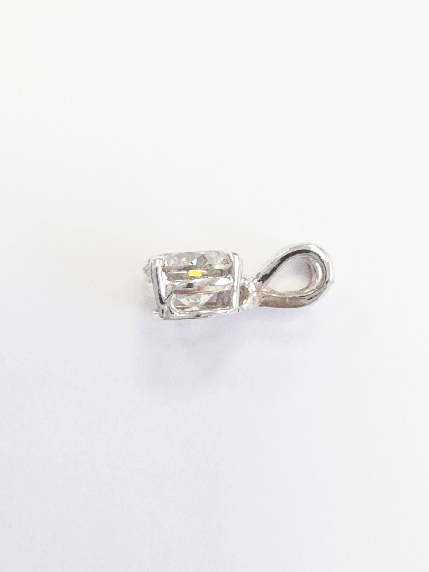 1.02 Carat Round Brilliant Cut Diamond Pendant in 14K White Gold