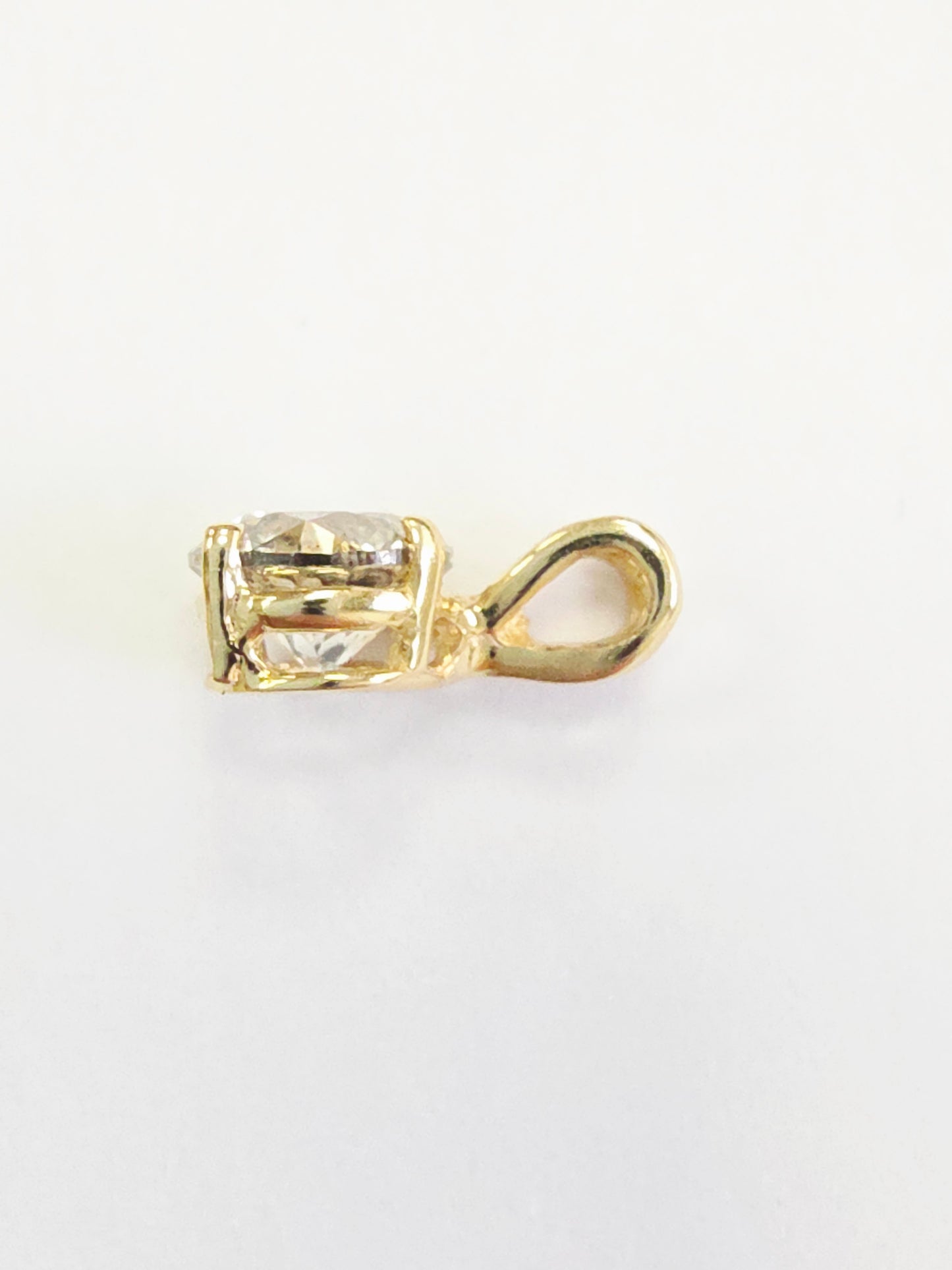1.17 ct Round Diamond Pendant in 14K Yellow Gold