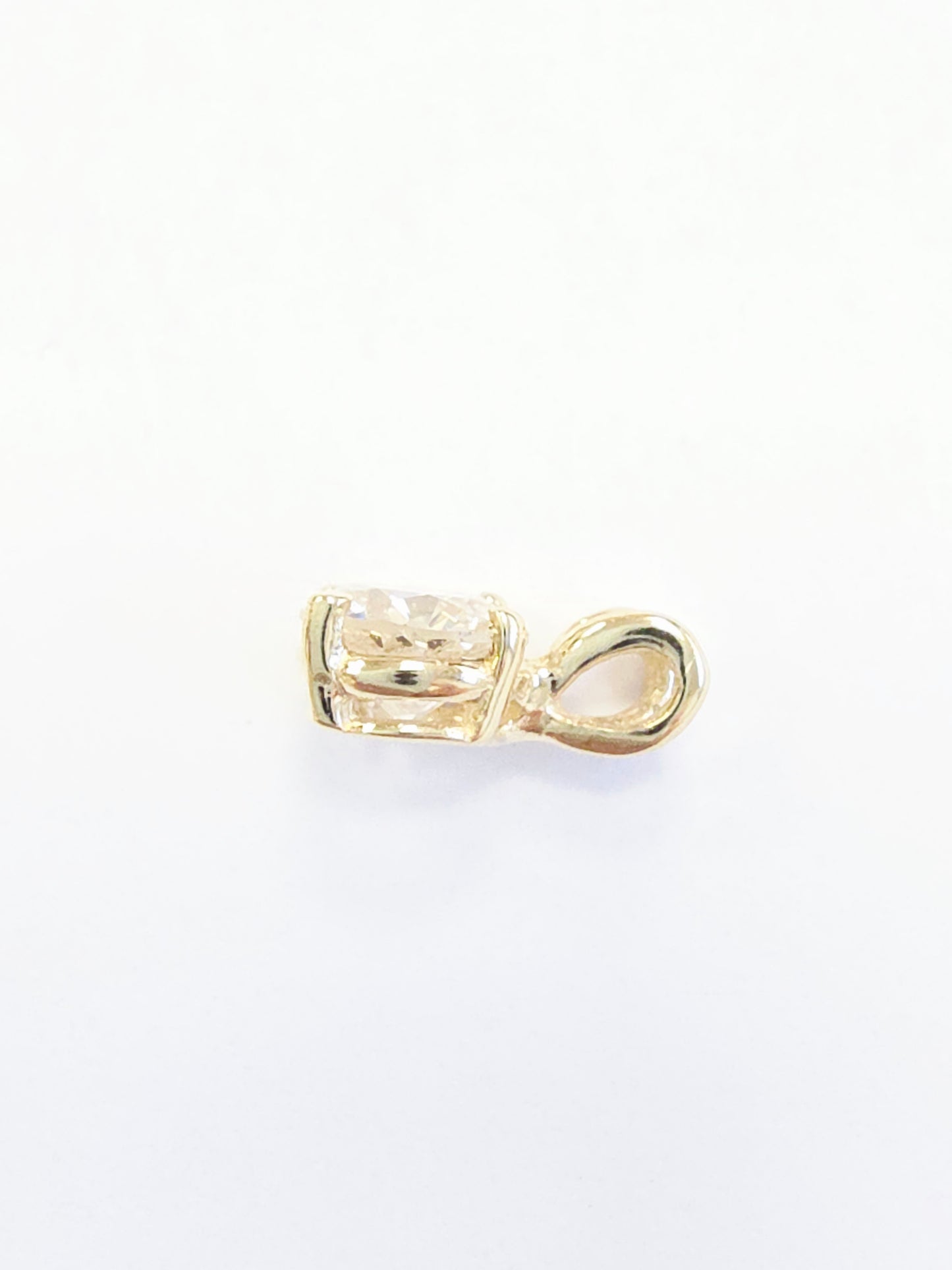 0.80 ct Round Diamond Pendant in 14K Yellow Gold
