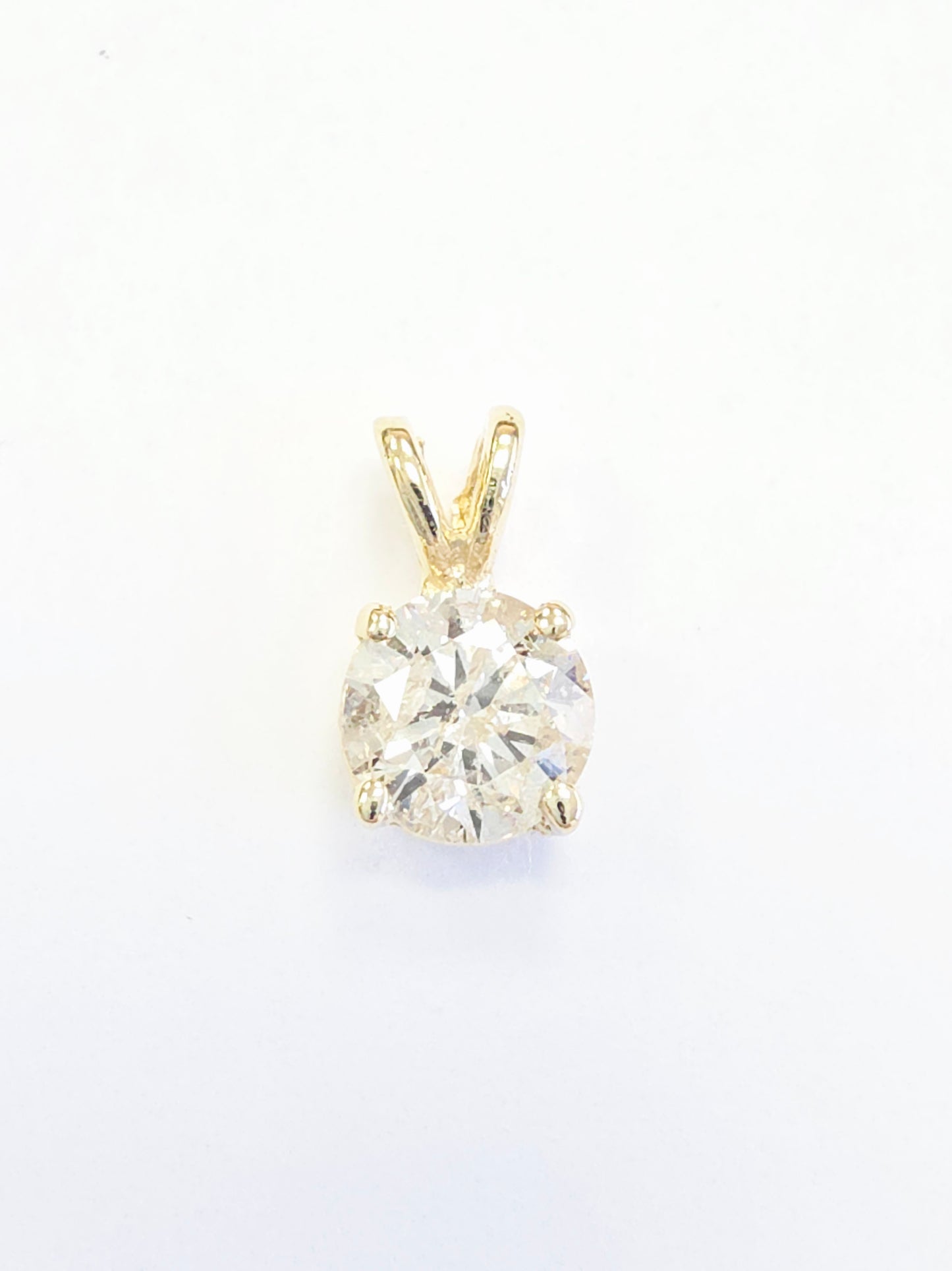 0.80 ct Round Diamond Pendant in 14K Yellow Gold