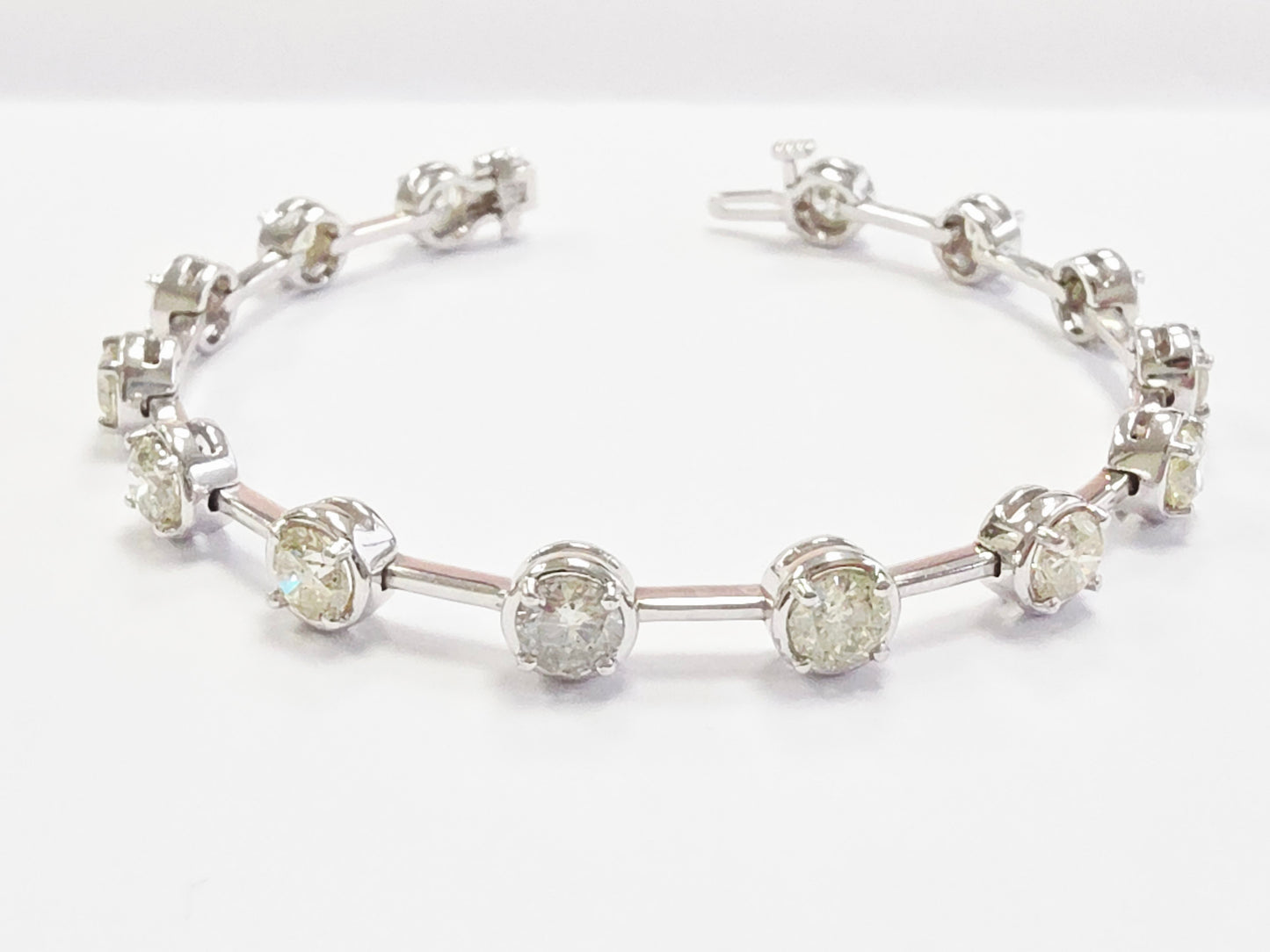 7.25 Carat Natural Diamond Bar Bracelet 14 Karat White Gold