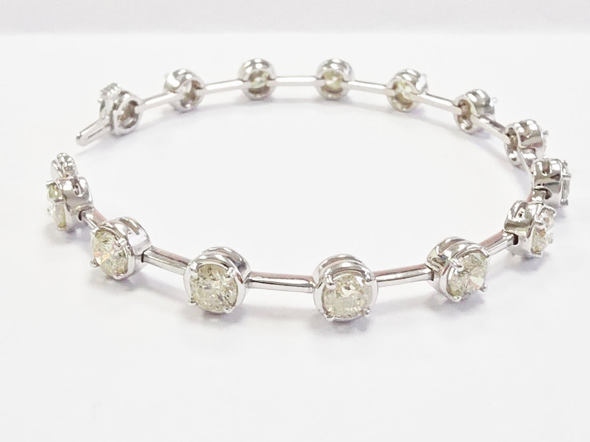 MONTH-LONG SALE, 10.02 Carat Natural Diamond Bar Bracelet 14 Karat White Gold