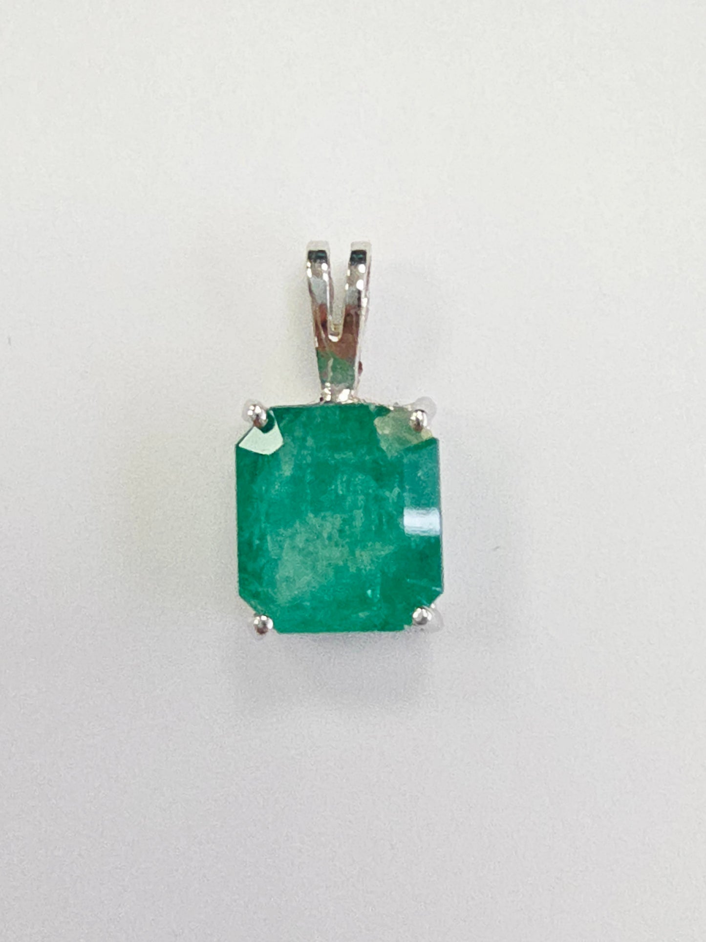 3.83 Carats Natural Emerald Pendant White Gold 14 Karat
