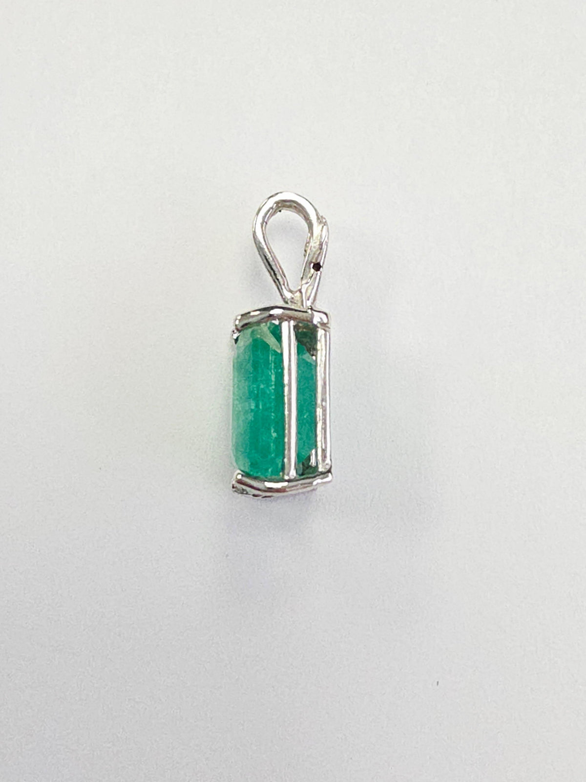 CLEARANCE EVENT, 3.83 Carats Natural Emerald Pendant White Gold 14 Karat