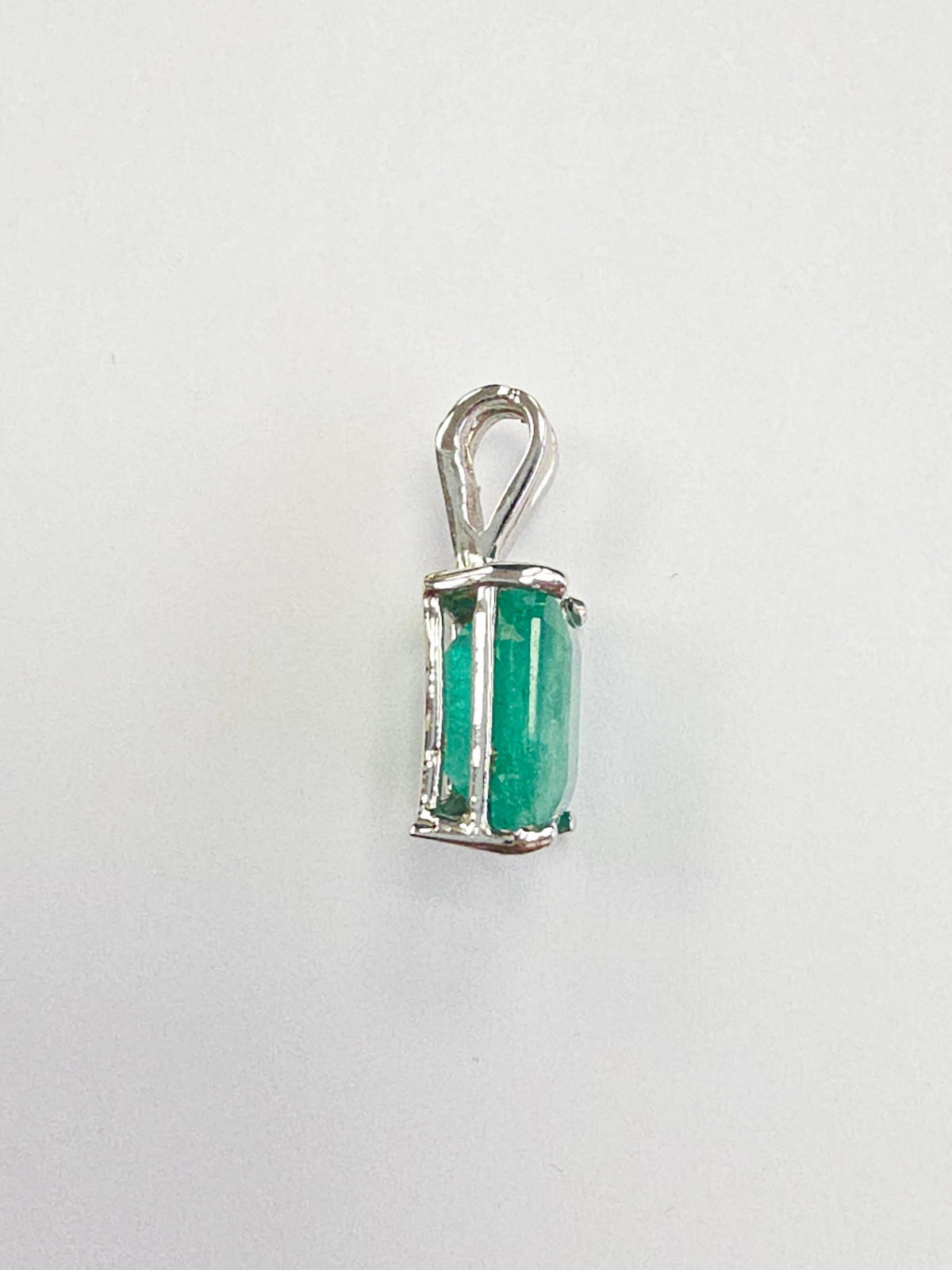CLEARANCE EVENT, 3.83 Carats Natural Emerald Pendant White Gold 14 Karat