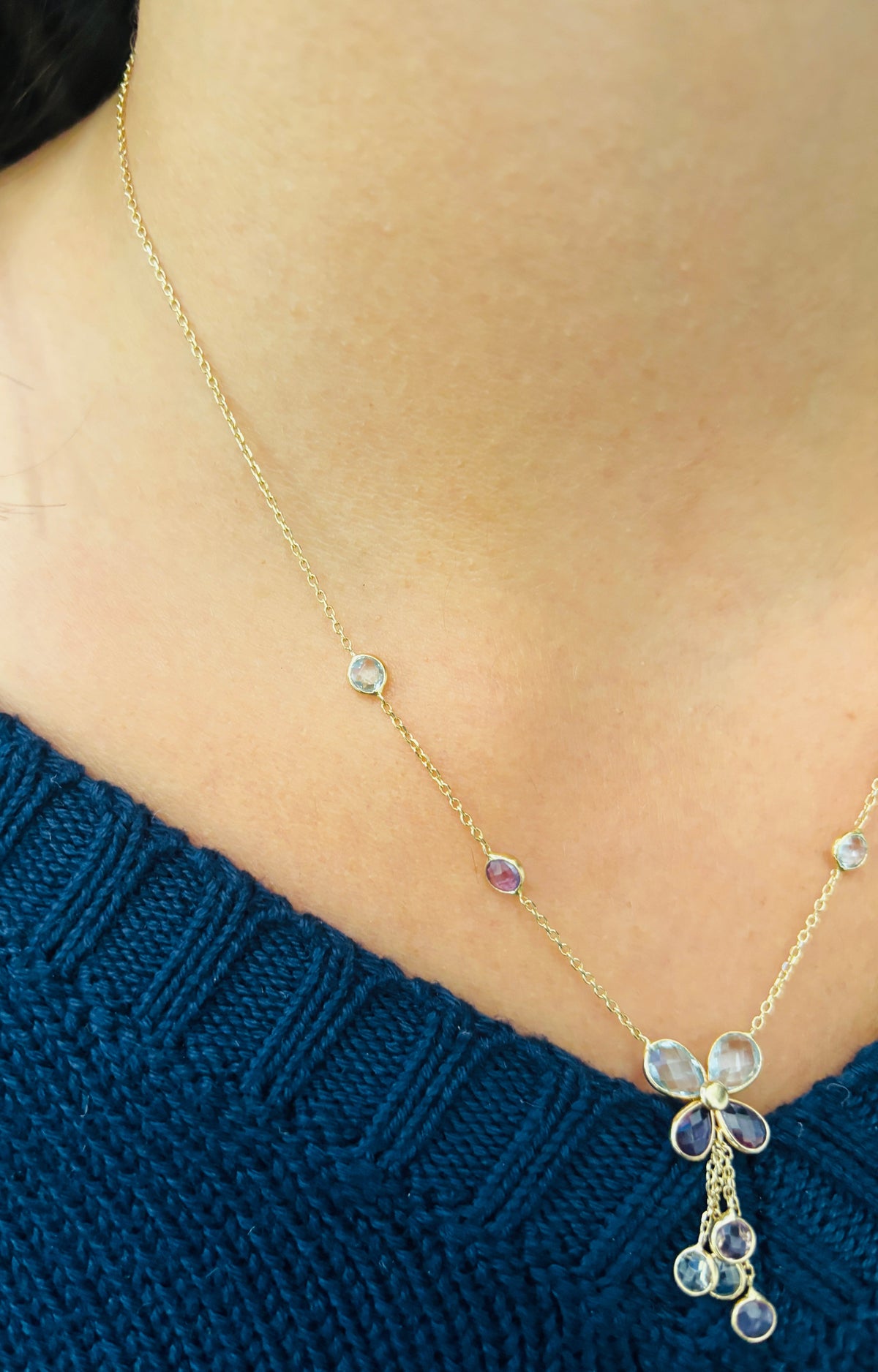 BLOWOUT PRICE-NO OFFER, 14k Italian made yellow gold color stones necklace 20"