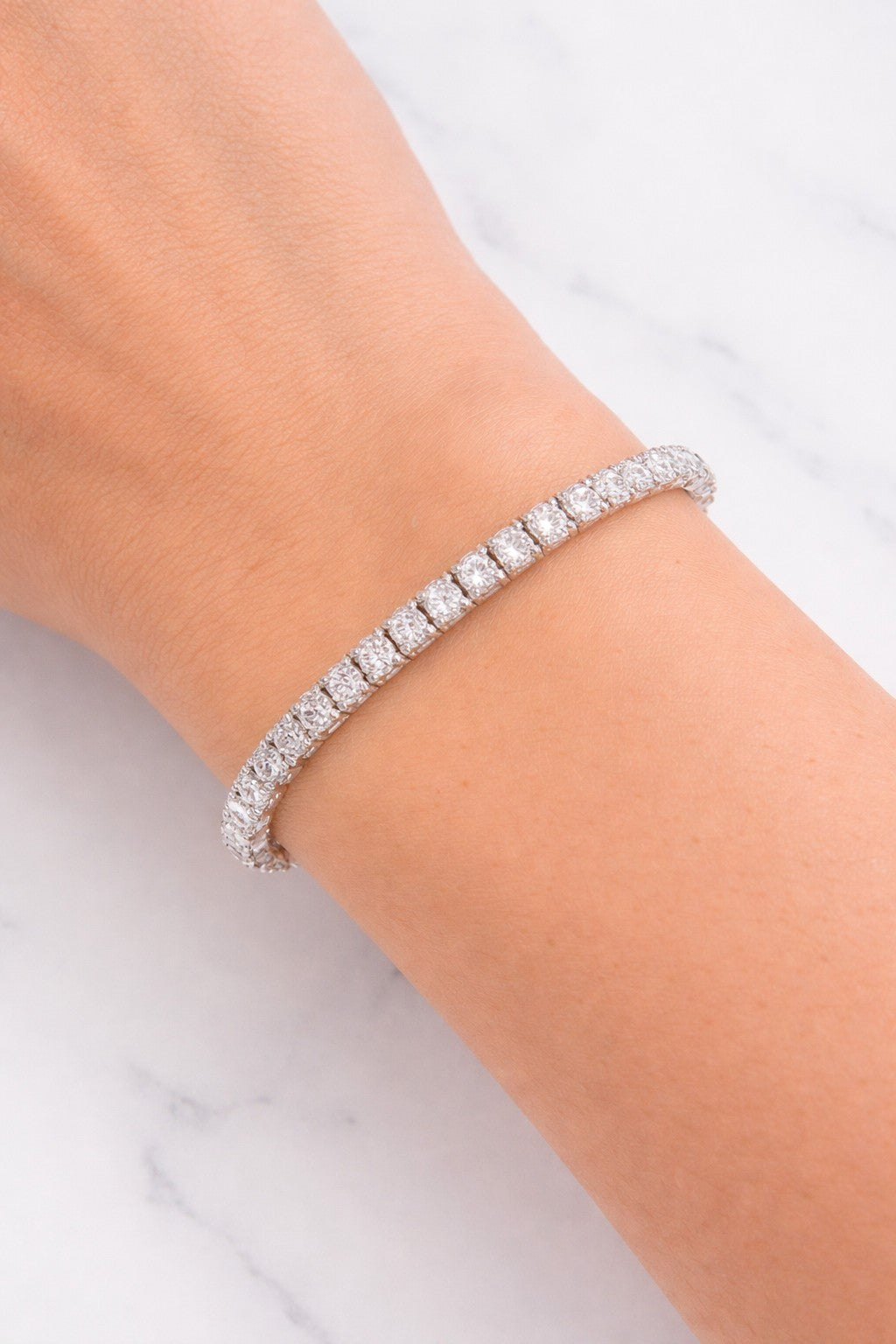 6.65 Carat Natural Diamond Flexible Bangle White Gold 14 Karat