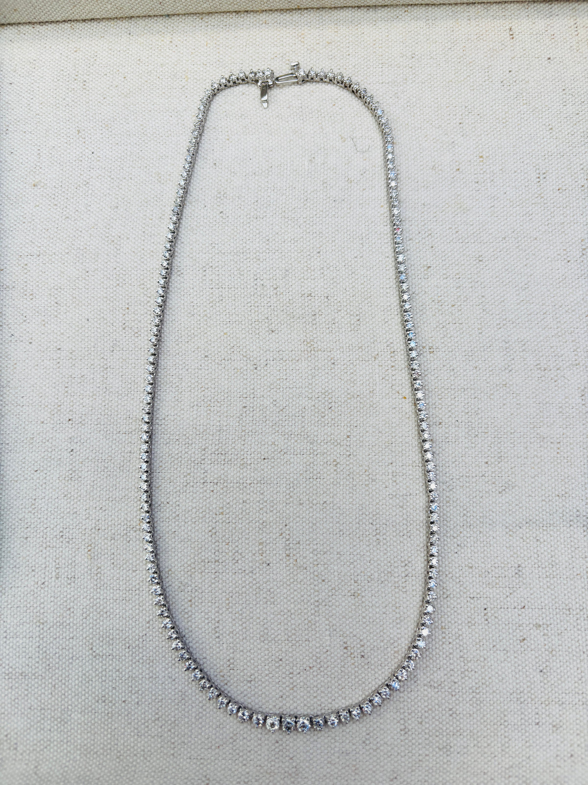 PRICE TO SELL- NO OFFERS, 6.05 ct Round Natural Diamond RIVIERA 14k White 17''
