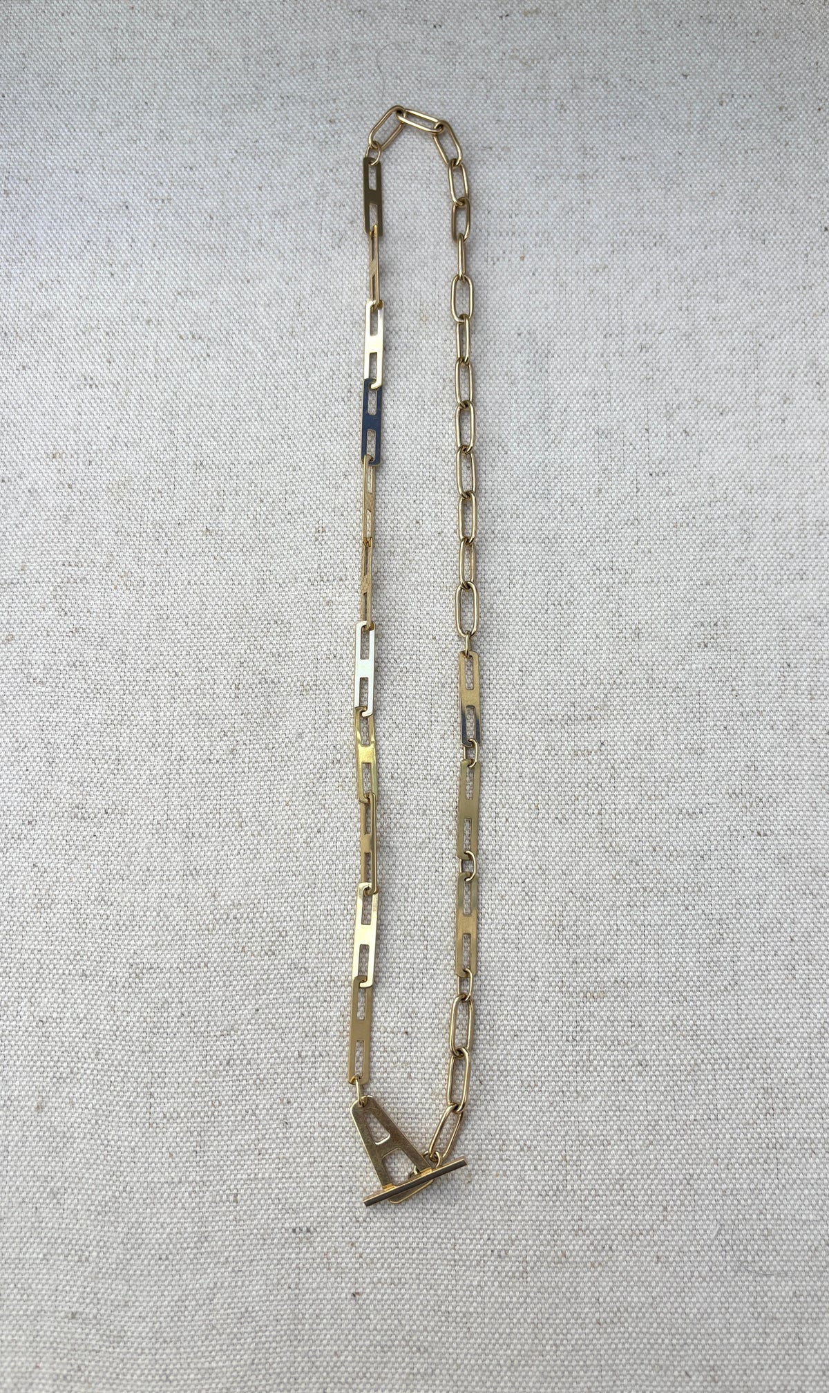 GOLD BLOWOUT SALE- NO OFFER, 14k yellow gold Italian made clip board necklace
