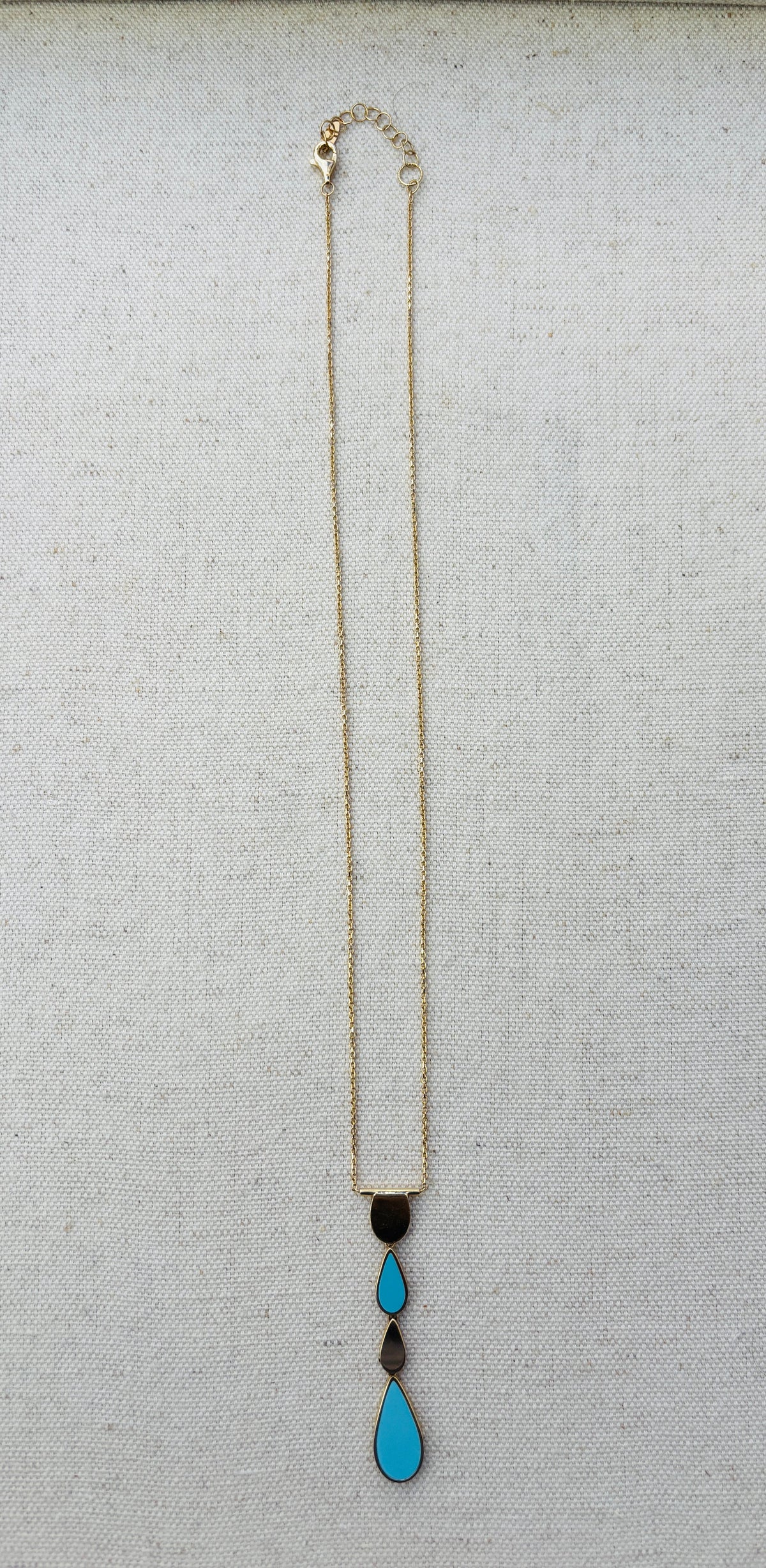 BLOWOUT SALE- NO OFFER, 14k Italian made yellow gold chain-Lapis necklace 20"