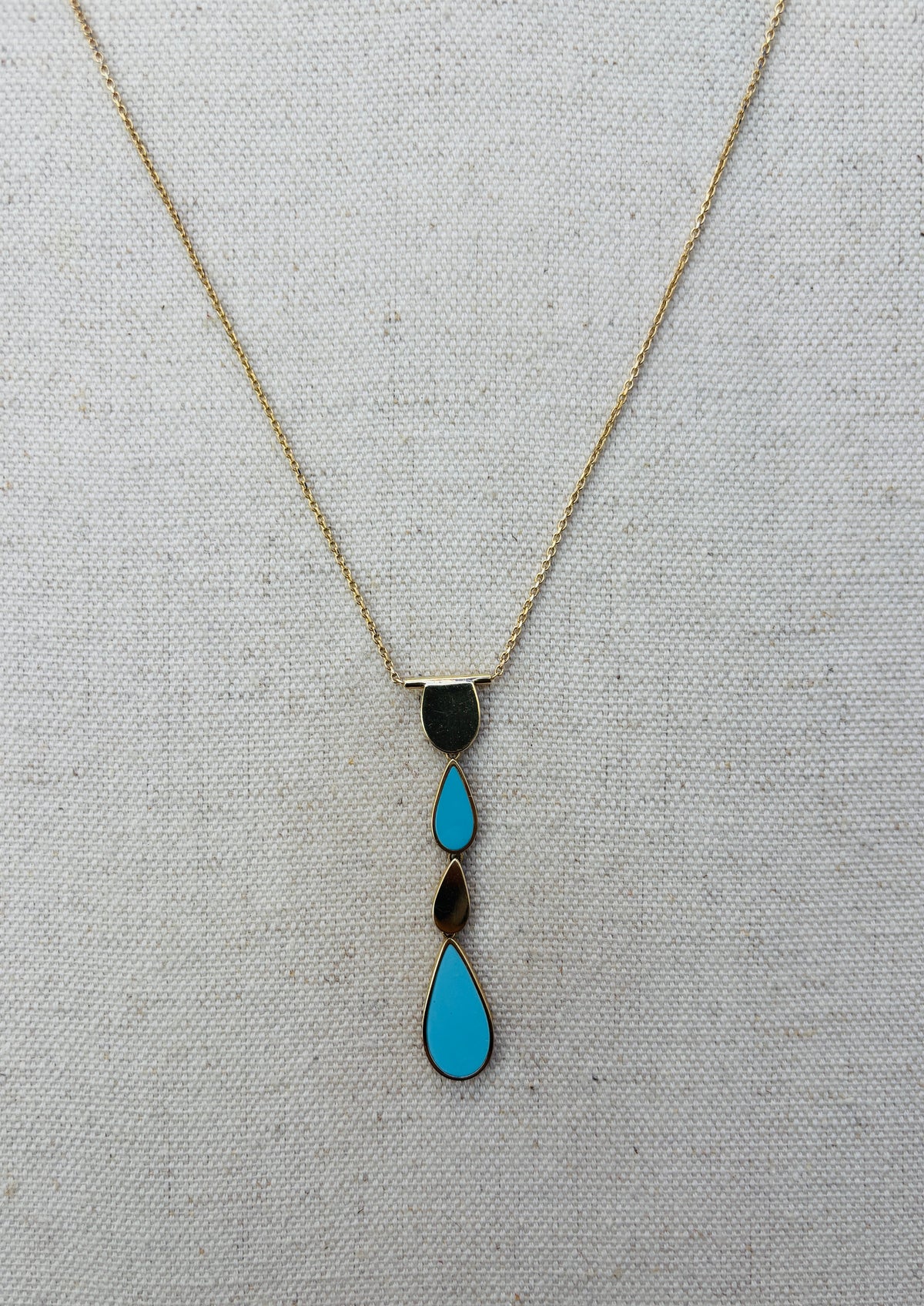 BLOWOUT SALE- NO OFFER, 14k Italian made yellow gold chain-Lapis necklace 20"