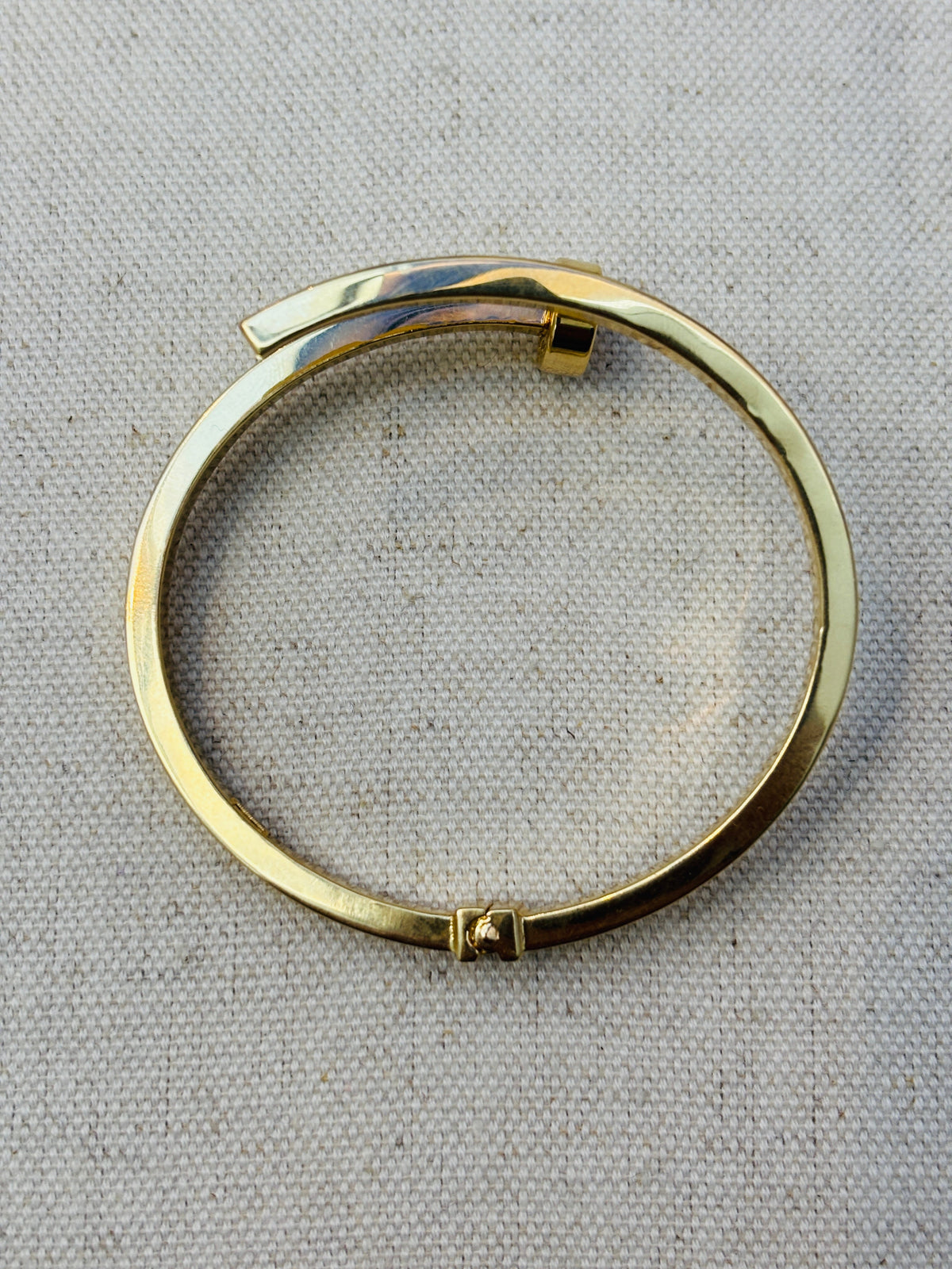 BLOWOUT PRICE-NO OFFER, 14K Italian Design Yellow Gold Flexible Bangle 7"