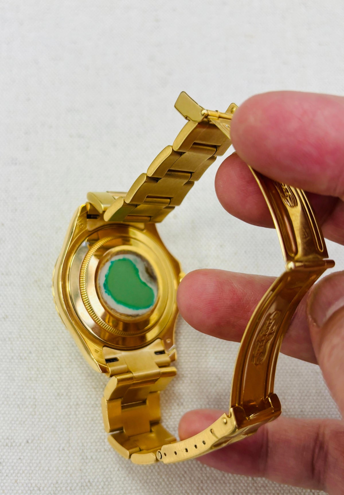 FACTORY DISCOUNTINUED ROLEX Yacht-Master White Dial 18K Yellow Gold Watch