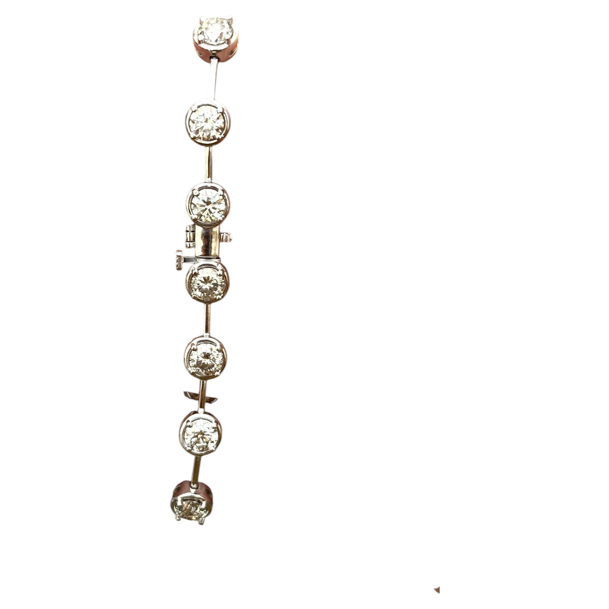 PRICE TO SELL- NO OFFERS, 9.70 Ct Natural Diamond Bar Bracelet 14K White Gold